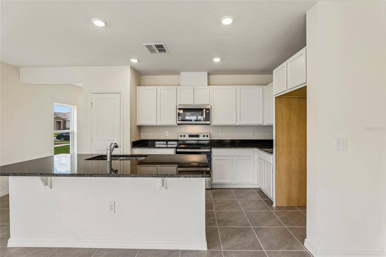 679 MEADOWS EDGE PLACE, Lake Wales, FL 33859 679 MEADOWS EDGE PLACE, Lake Wales, FL 33859