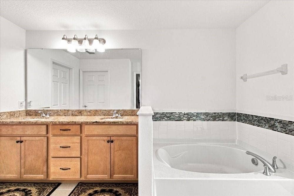 5653 CAMILLA STREET, St Cloud, FL 34771 5653 CAMILLA STREET, St Cloud, FL 34771