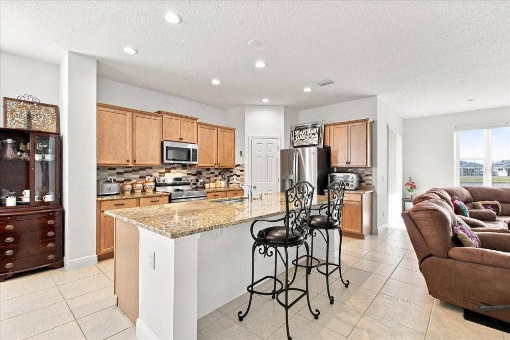 5653 CAMILLA STREET, St Cloud, FL 34771 5653 CAMILLA STREET, St Cloud, FL 34771