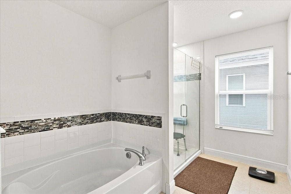 5653 CAMILLA STREET, St Cloud, FL 34771 5653 CAMILLA STREET, St Cloud, FL 34771