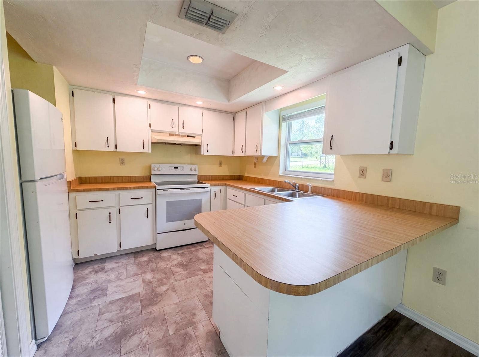 3664 SW IVY PLACE, Dunnellon, FL 34431 Virtually Staged