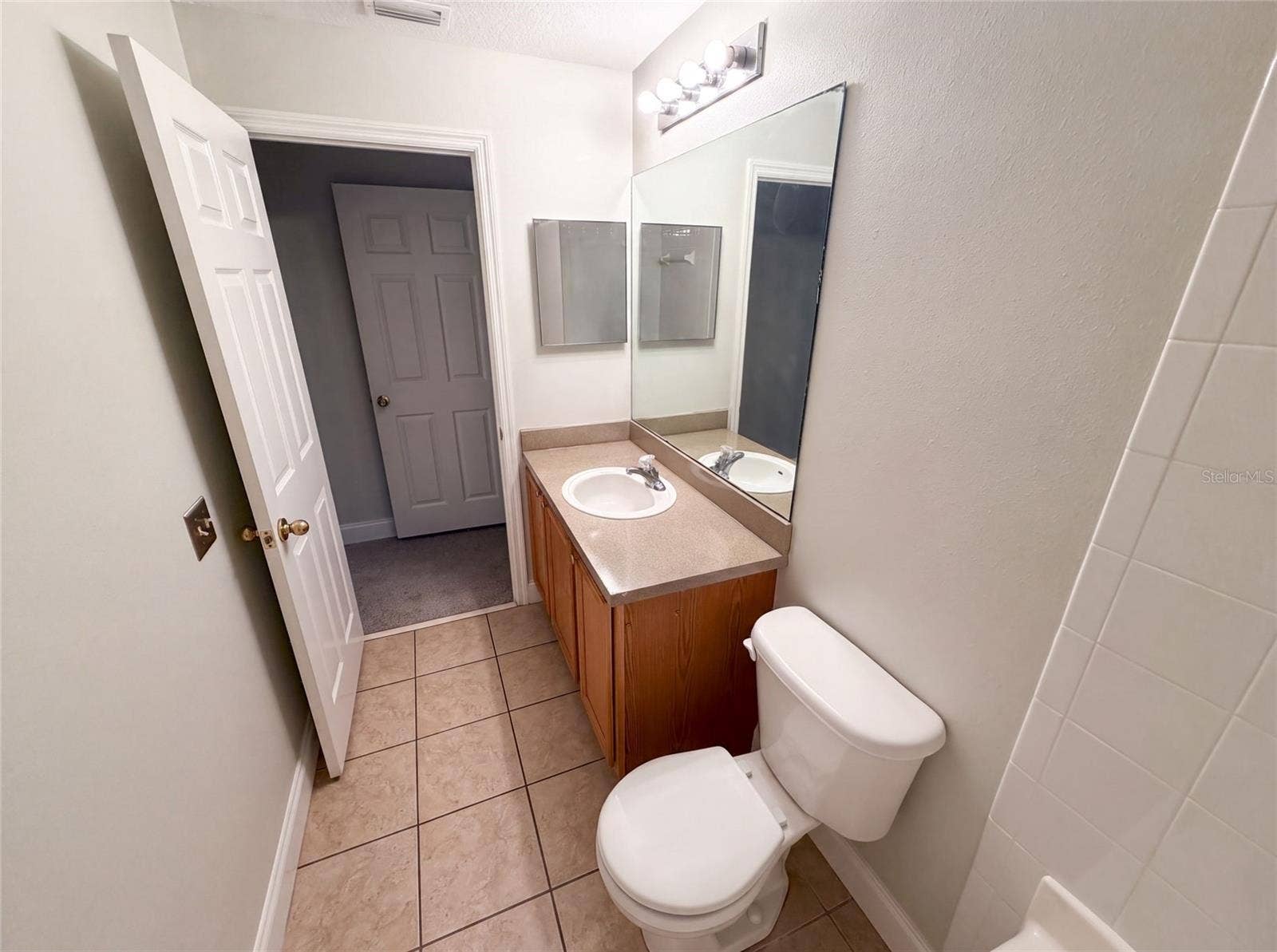 112 COQUINA BAY DRIVE, St Petersburg, FL 33705 112 COQUINA BAY DRIVE, St Petersburg, FL 33705