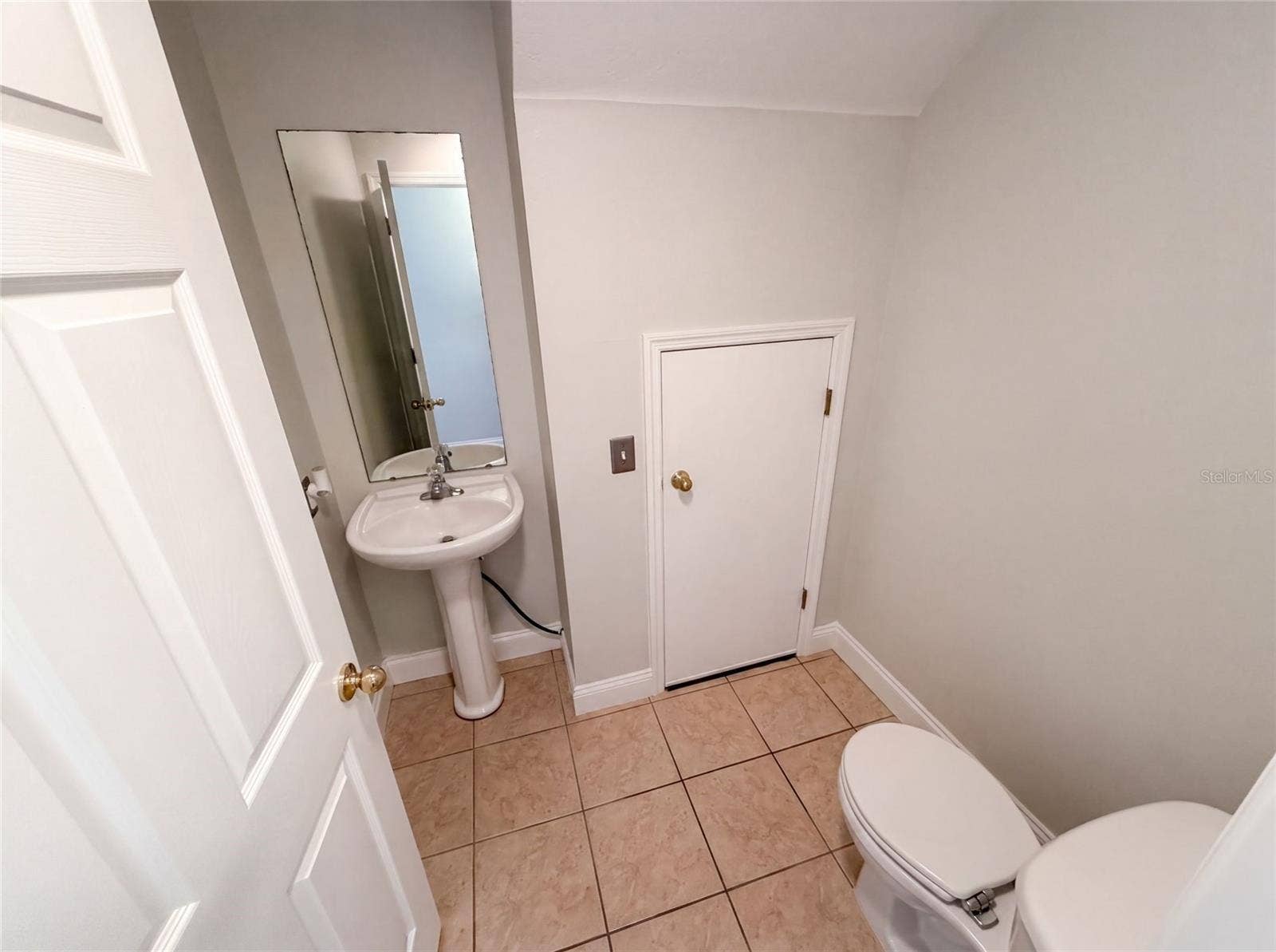 112 COQUINA BAY DRIVE, St Petersburg, FL 33705 112 COQUINA BAY DRIVE, St Petersburg, FL 33705