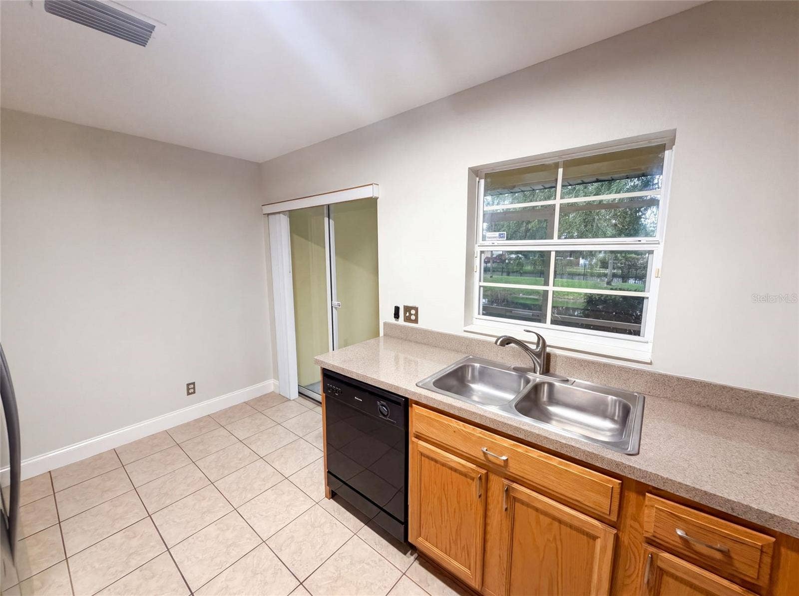 112 COQUINA BAY DRIVE, St Petersburg, FL 33705 112 COQUINA BAY DRIVE, St Petersburg, FL 33705