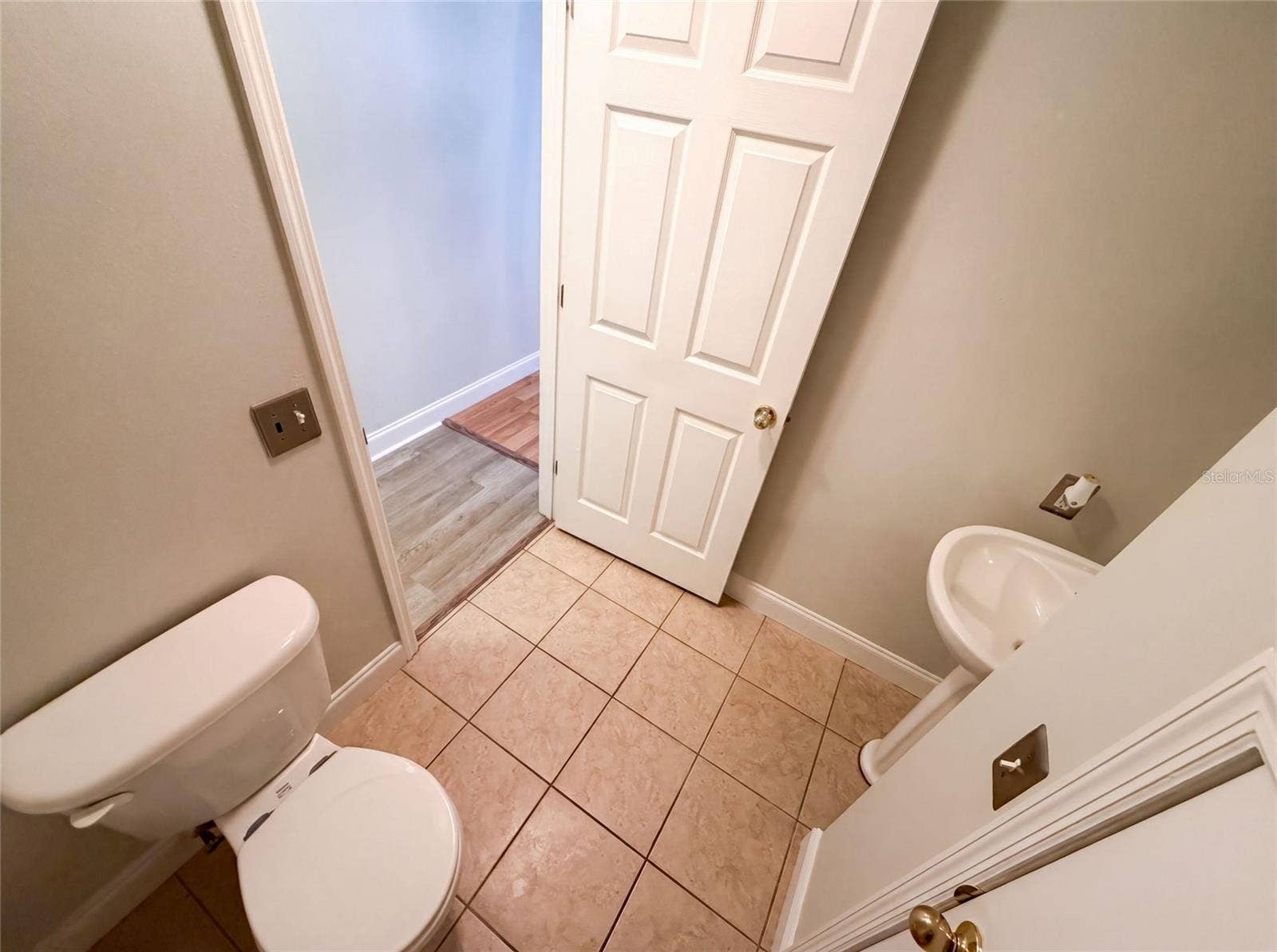 112 COQUINA BAY DRIVE, St Petersburg, FL 33705 112 COQUINA BAY DRIVE, St Petersburg, FL 33705