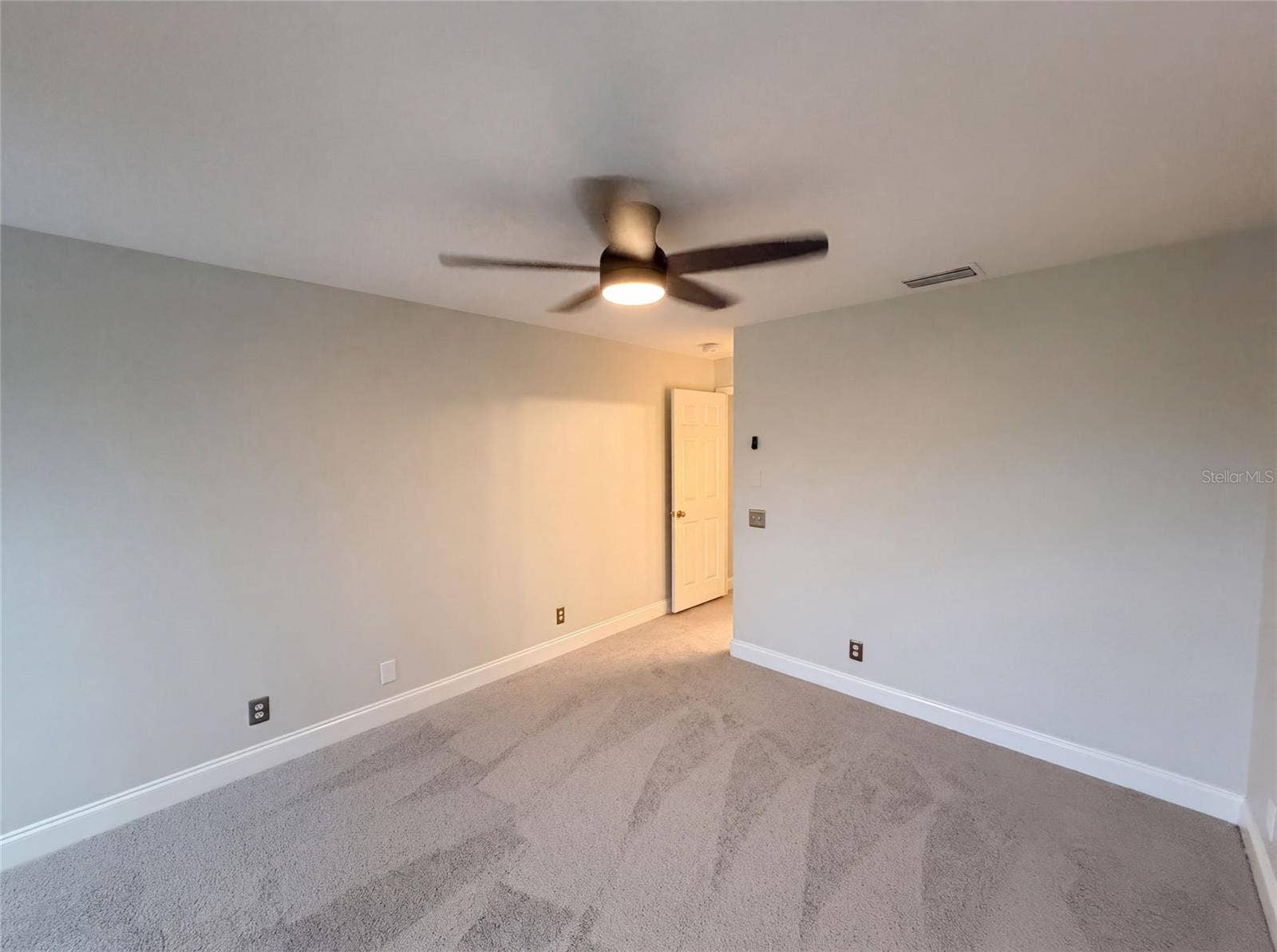 112 COQUINA BAY DRIVE, St Petersburg, FL 33705 112 COQUINA BAY DRIVE, St Petersburg, FL 33705