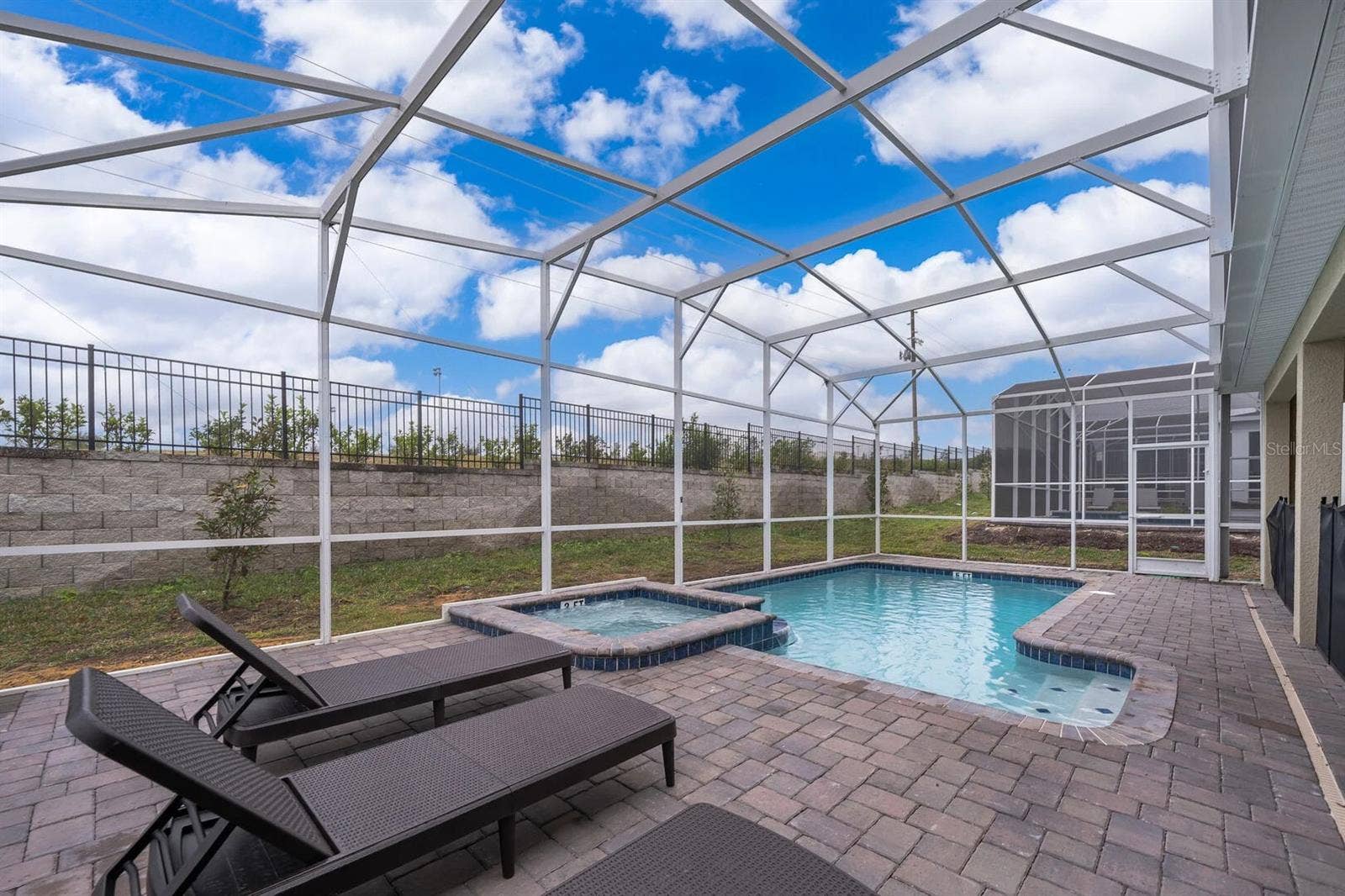 9056 SOMMERSET HILLS DRIVE, Davenport, FL 33896 9056 SOMMERSET HILLS DRIVE, Davenport, FL 33896