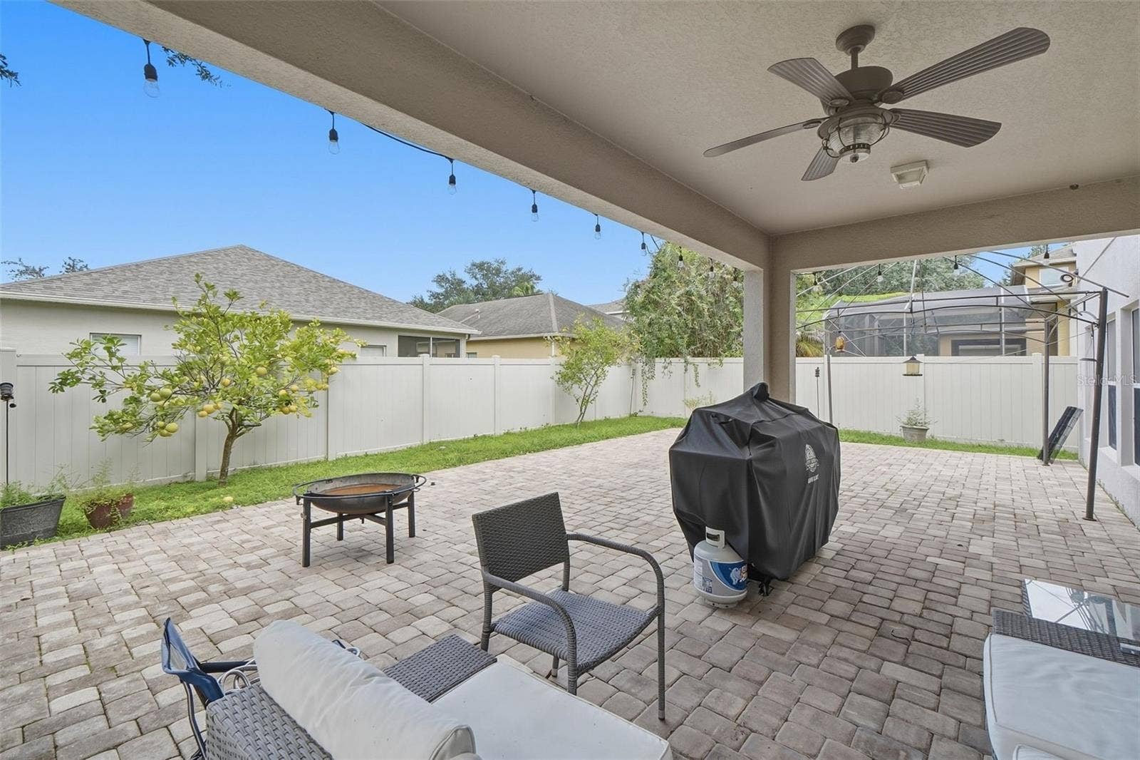 9015 VICKROY TERRACE, Oviedo, FL 32765 Patio/yard