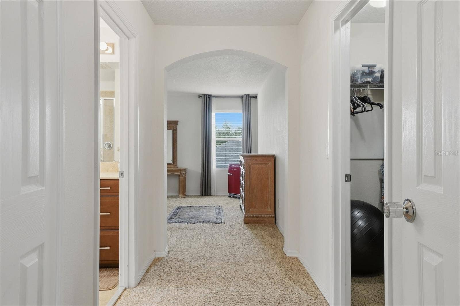 9015 VICKROY TERRACE, Oviedo, FL 32765 Hallway - 2nd floor