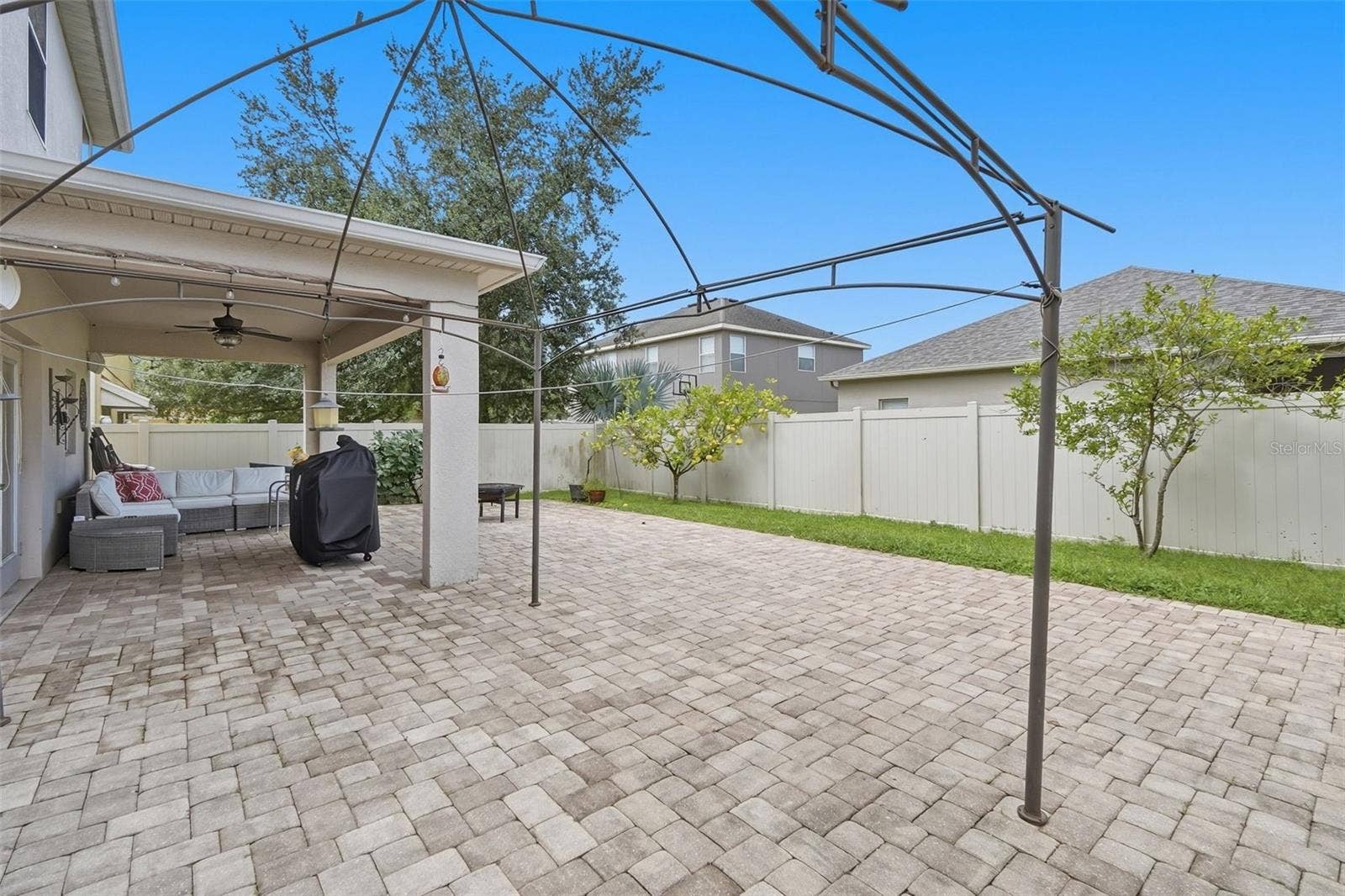 9015 VICKROY TERRACE, Oviedo, FL 32765 Patio/yard