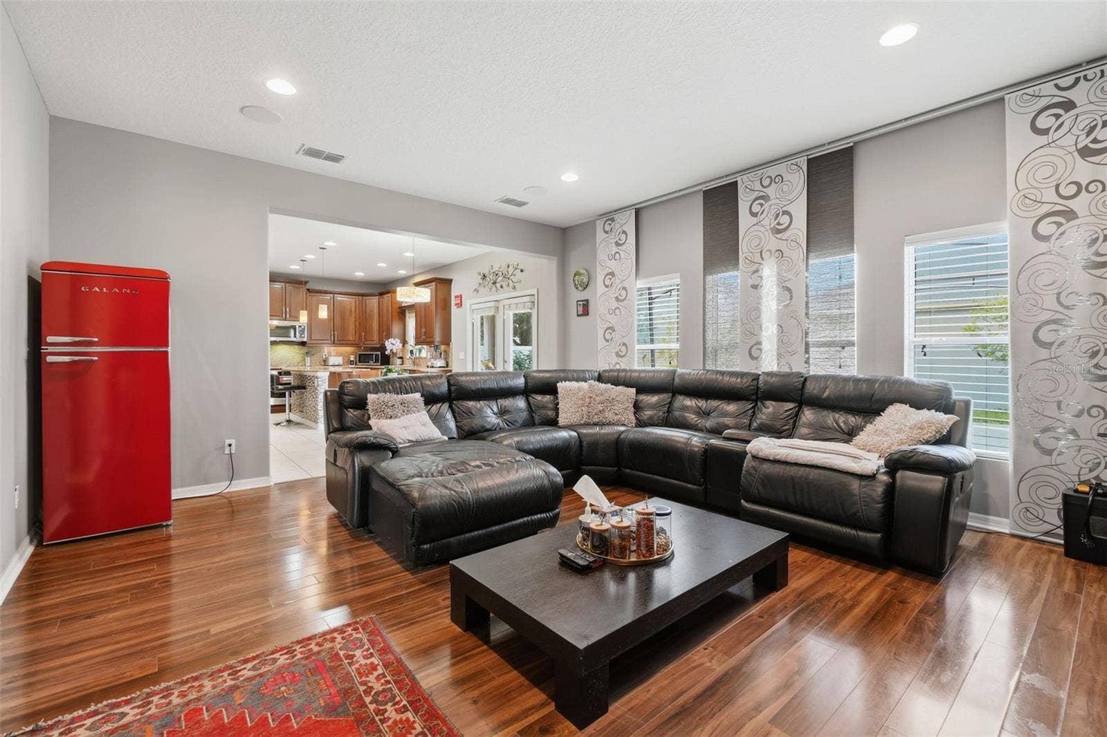 9015 VICKROY TERRACE, Oviedo, FL 32765 Family room