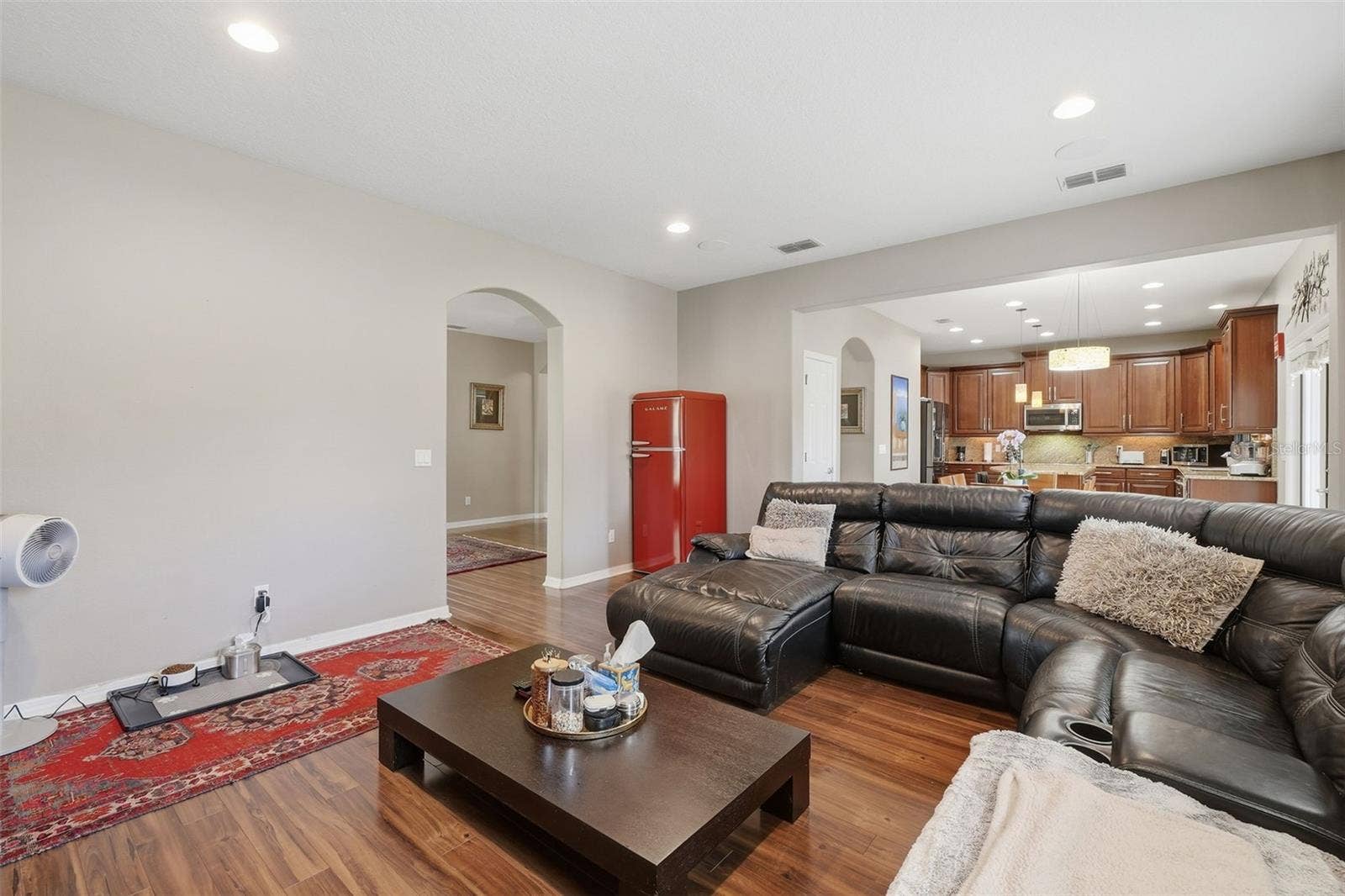 9015 VICKROY TERRACE, Oviedo, FL 32765 Family room