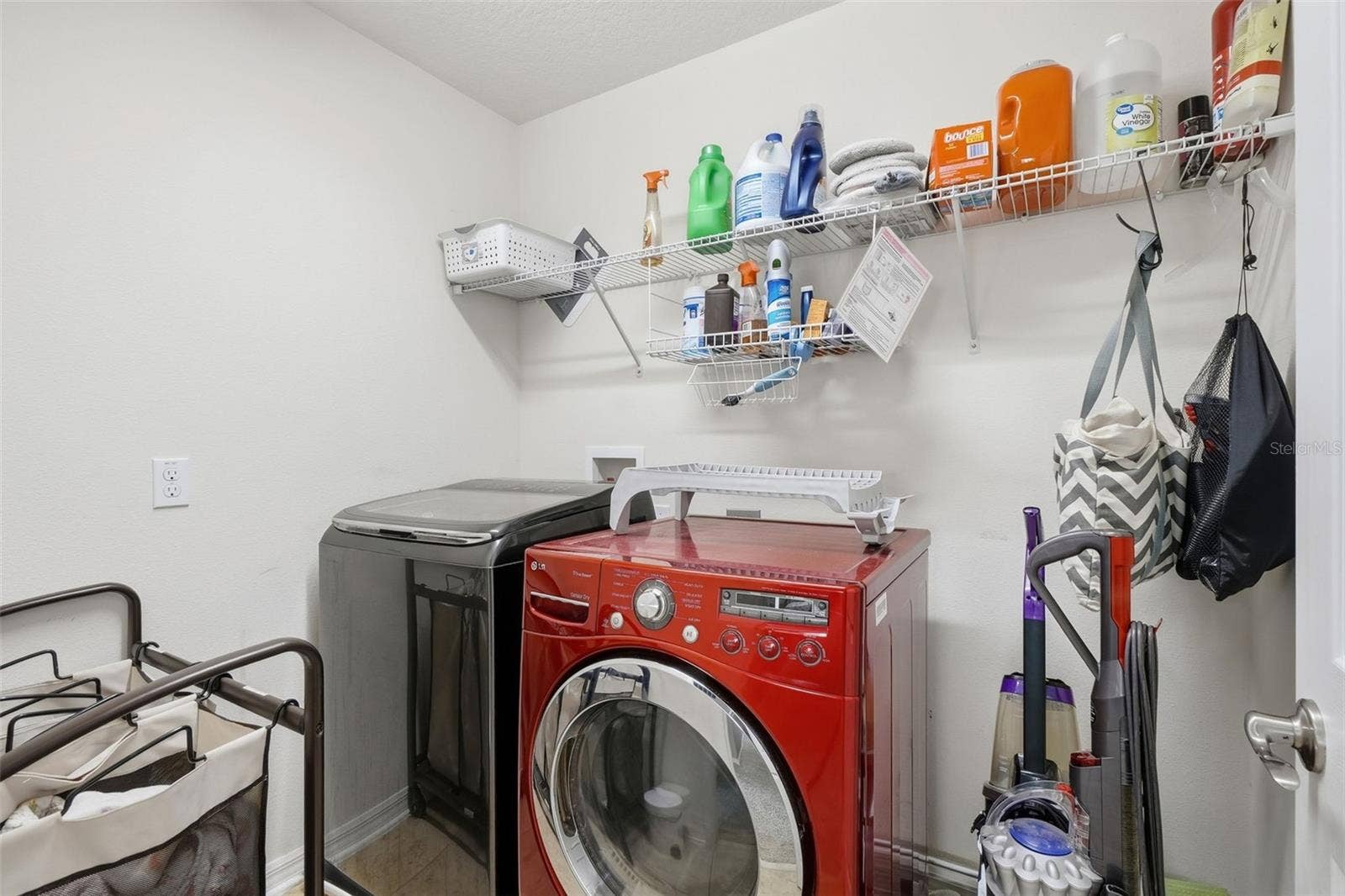 9015 VICKROY TERRACE, Oviedo, FL 32765 Laundry - 2nd floor
