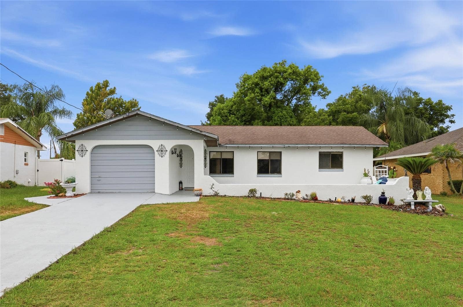 1025 PARK AVENUE, Tavares, FL 32778