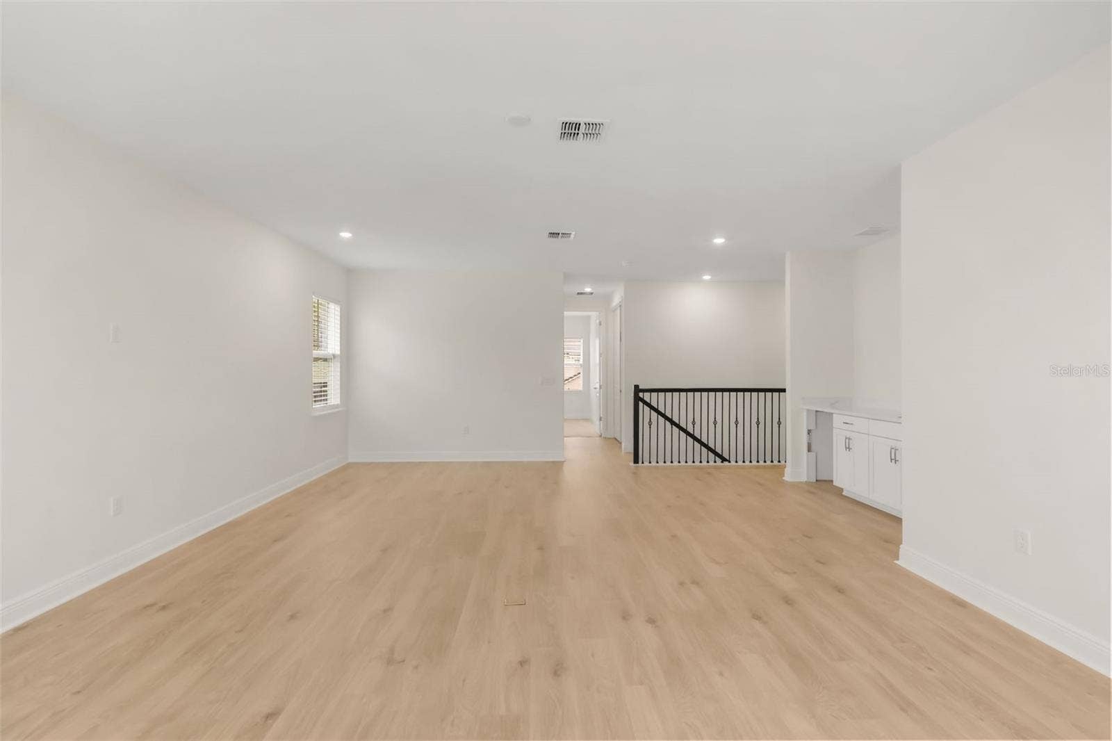 14360 CREST PALM AVENUE, Windermere, FL 34786 2nd floor loft with tons of space and a wet bar