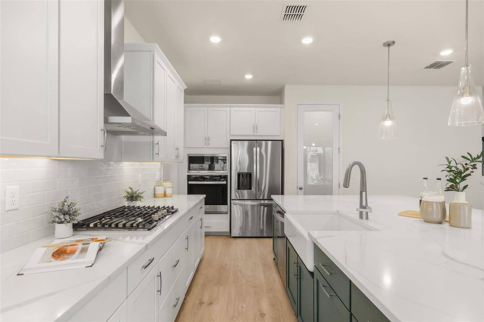 14360 CREST PALM AVENUE, Windermere, FL 34786 Kitchen with ample storage and countertop space