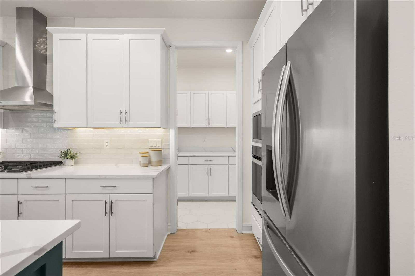 14360 CREST PALM AVENUE, Windermere, FL 34786 Kitchen with ample storage and countertop space