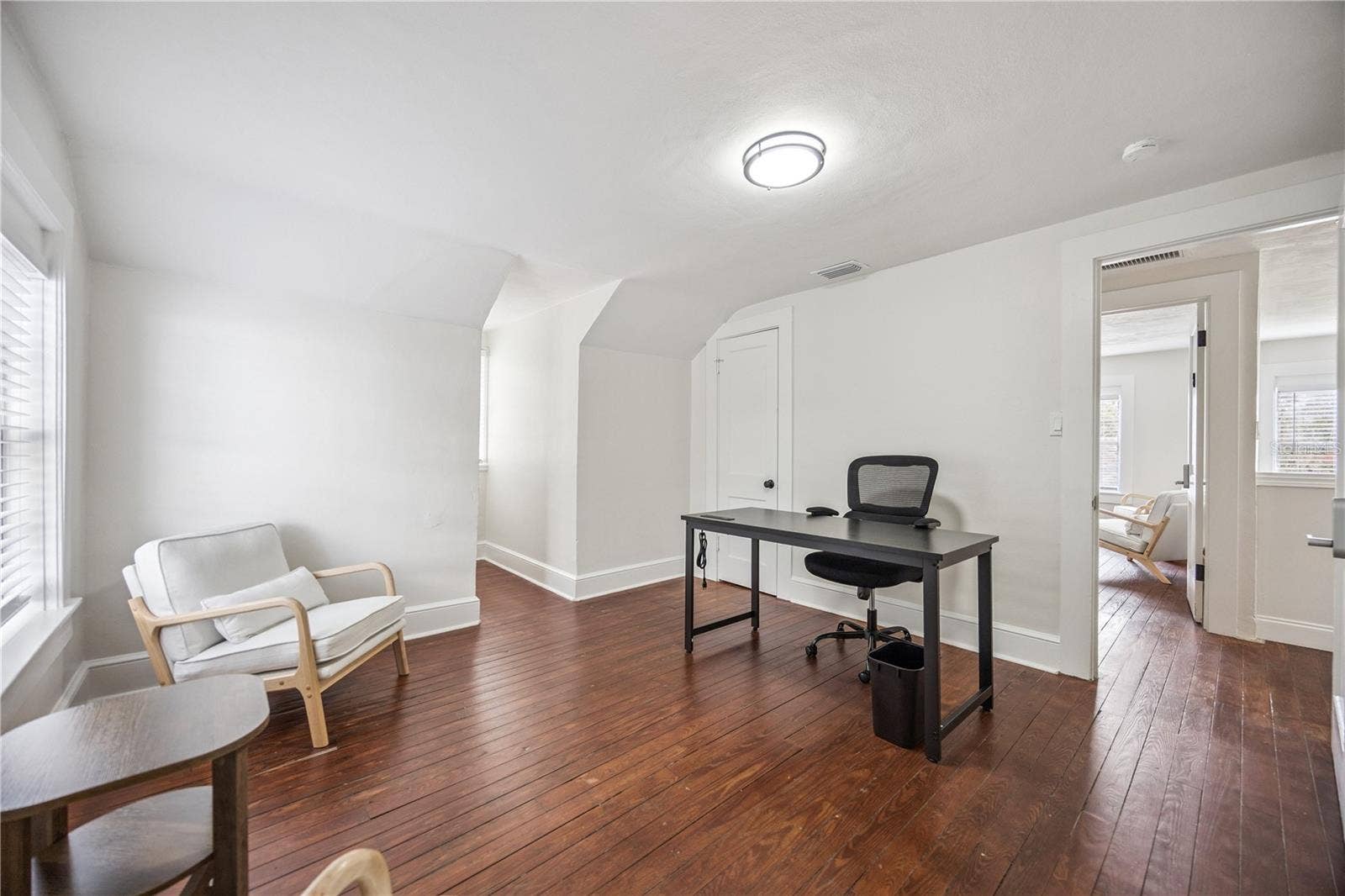 25 E PINECREST AVENUE, Eustis, FL 32726