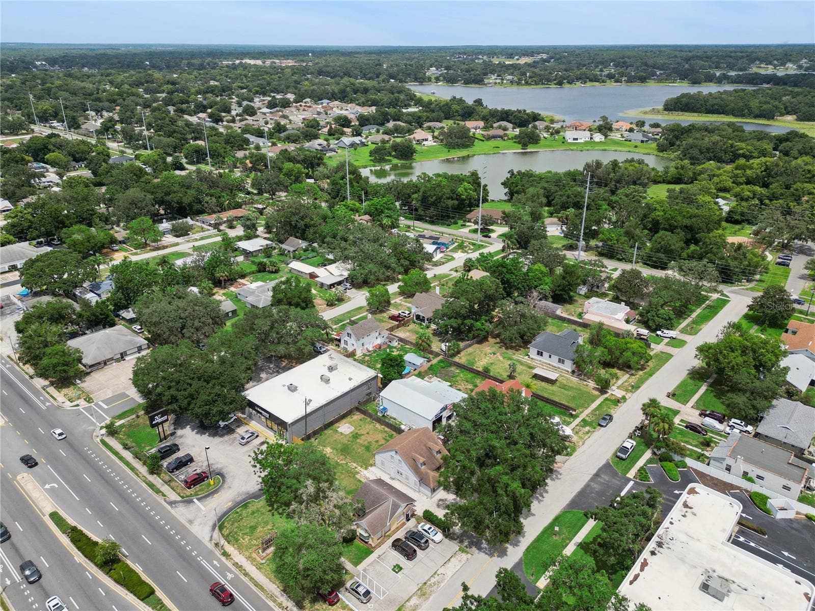 25 E PINECREST AVENUE, Eustis, FL 32726