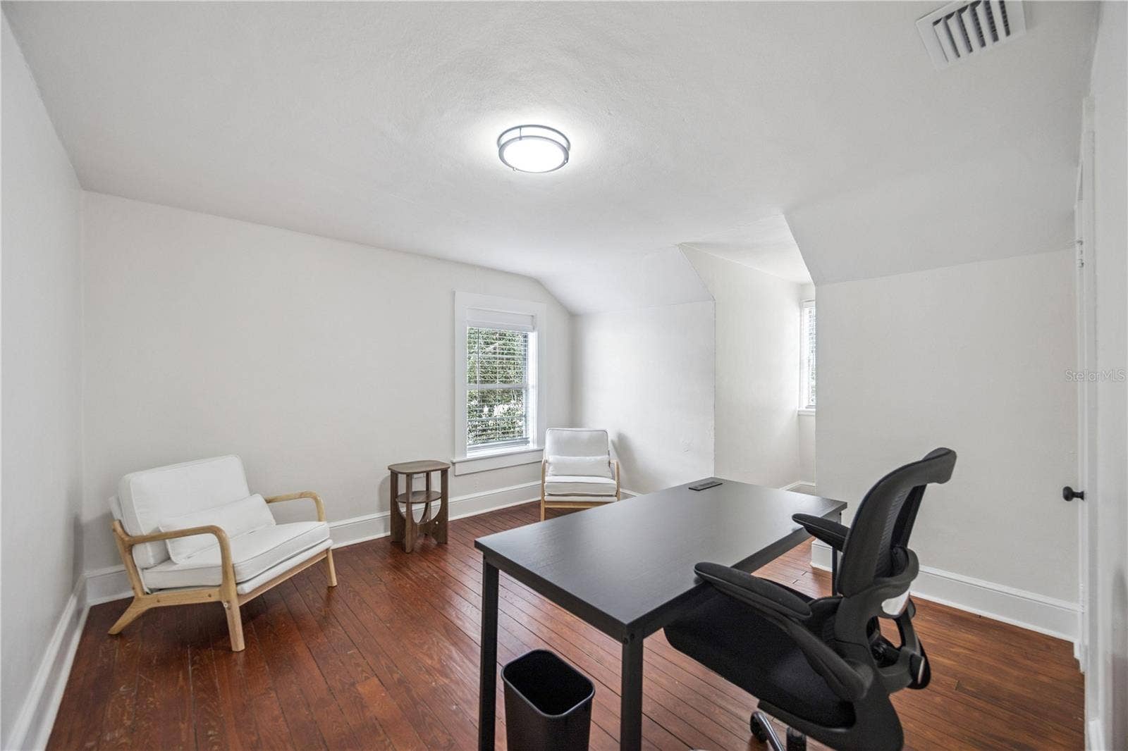 25 E PINECREST AVENUE, Eustis, FL 32726