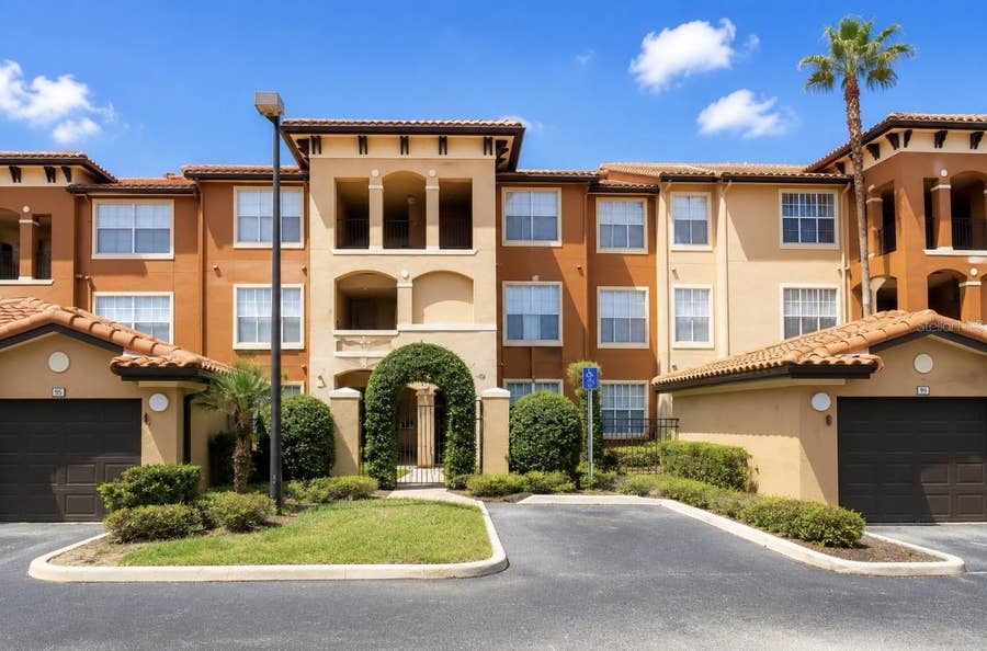 Property photo for 5572 METROWEST BLVD, #203, Orlando, FL