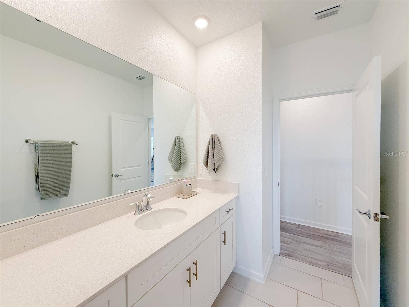 13993 TITLE WAY, Winter Garden, FL 34787 13993 TITLE WAY, Winter Garden, FL 34787