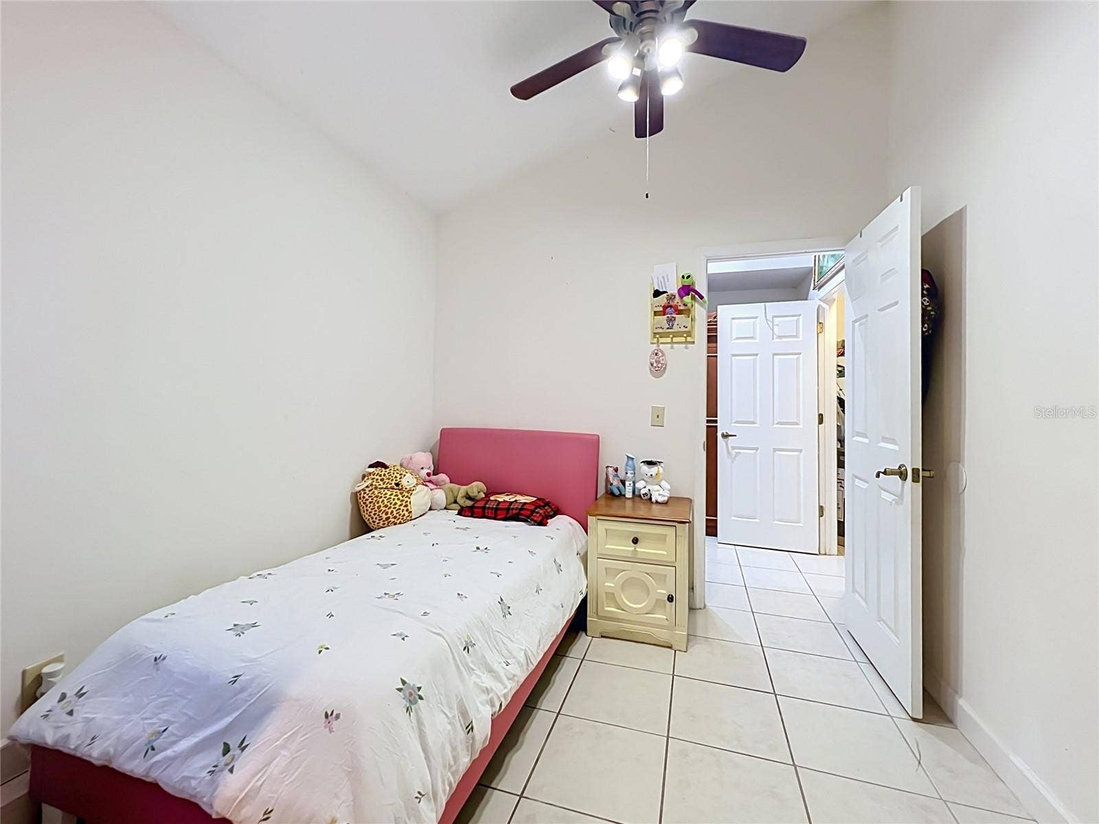 2405 SETTLERS TRAIL, Orlando, FL 32837 2405 SETTLERS TRAIL, Orlando, FL 32837