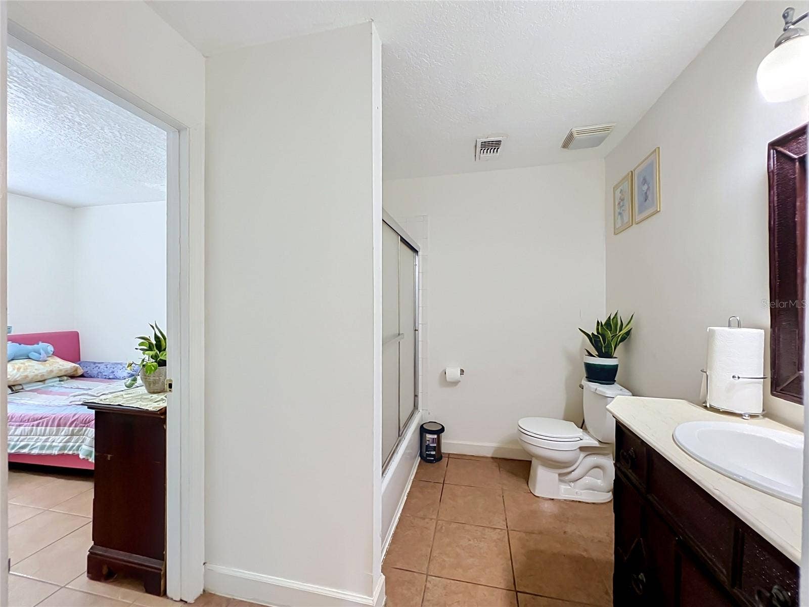 2405 SETTLERS TRAIL, Orlando, FL 32837 2405 SETTLERS TRAIL, Orlando, FL 32837