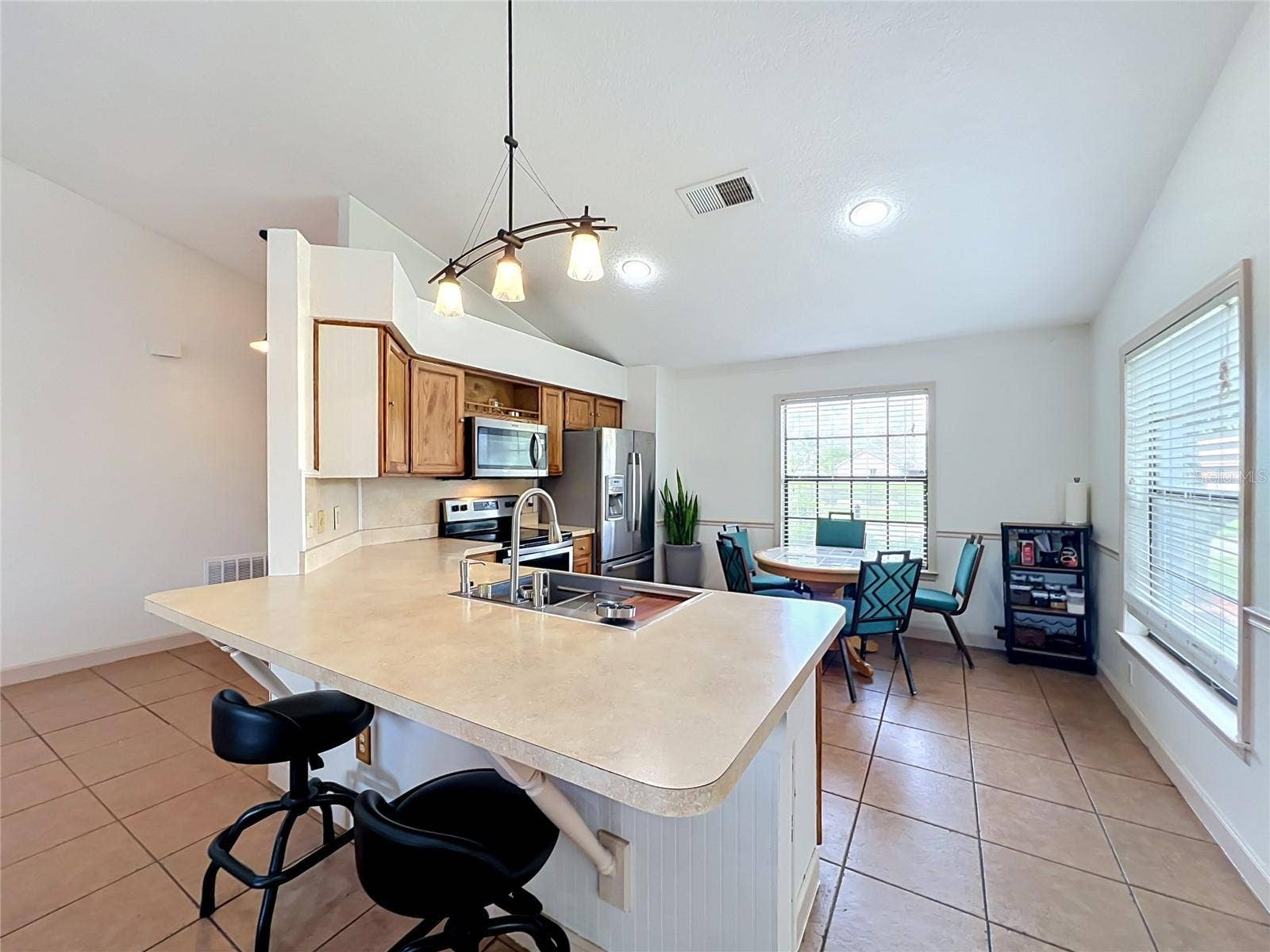 2405 SETTLERS TRAIL, Orlando, FL 32837 2405 SETTLERS TRAIL, Orlando, FL 32837