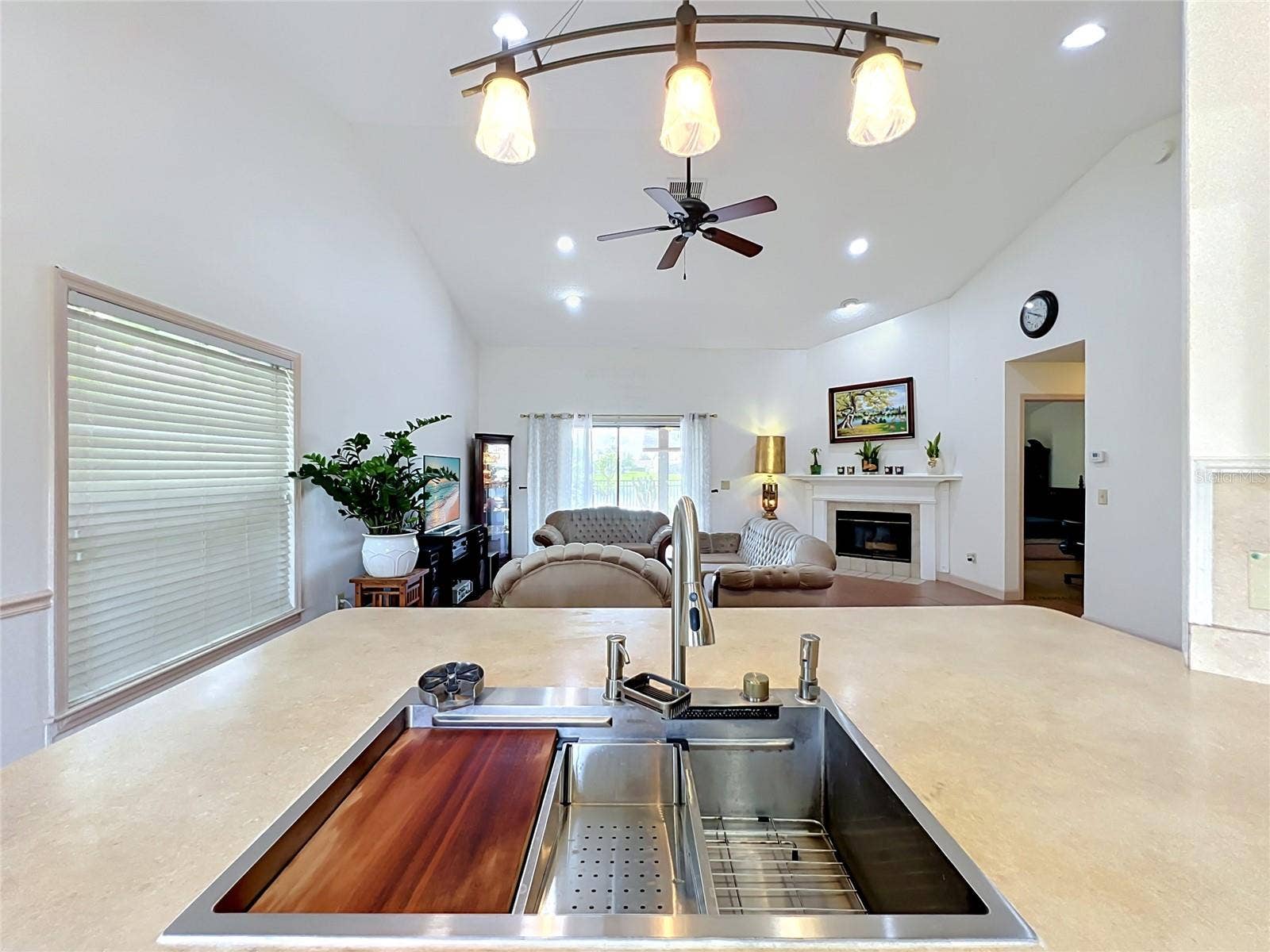 2405 SETTLERS TRAIL, Orlando, FL 32837 2405 SETTLERS TRAIL, Orlando, FL 32837