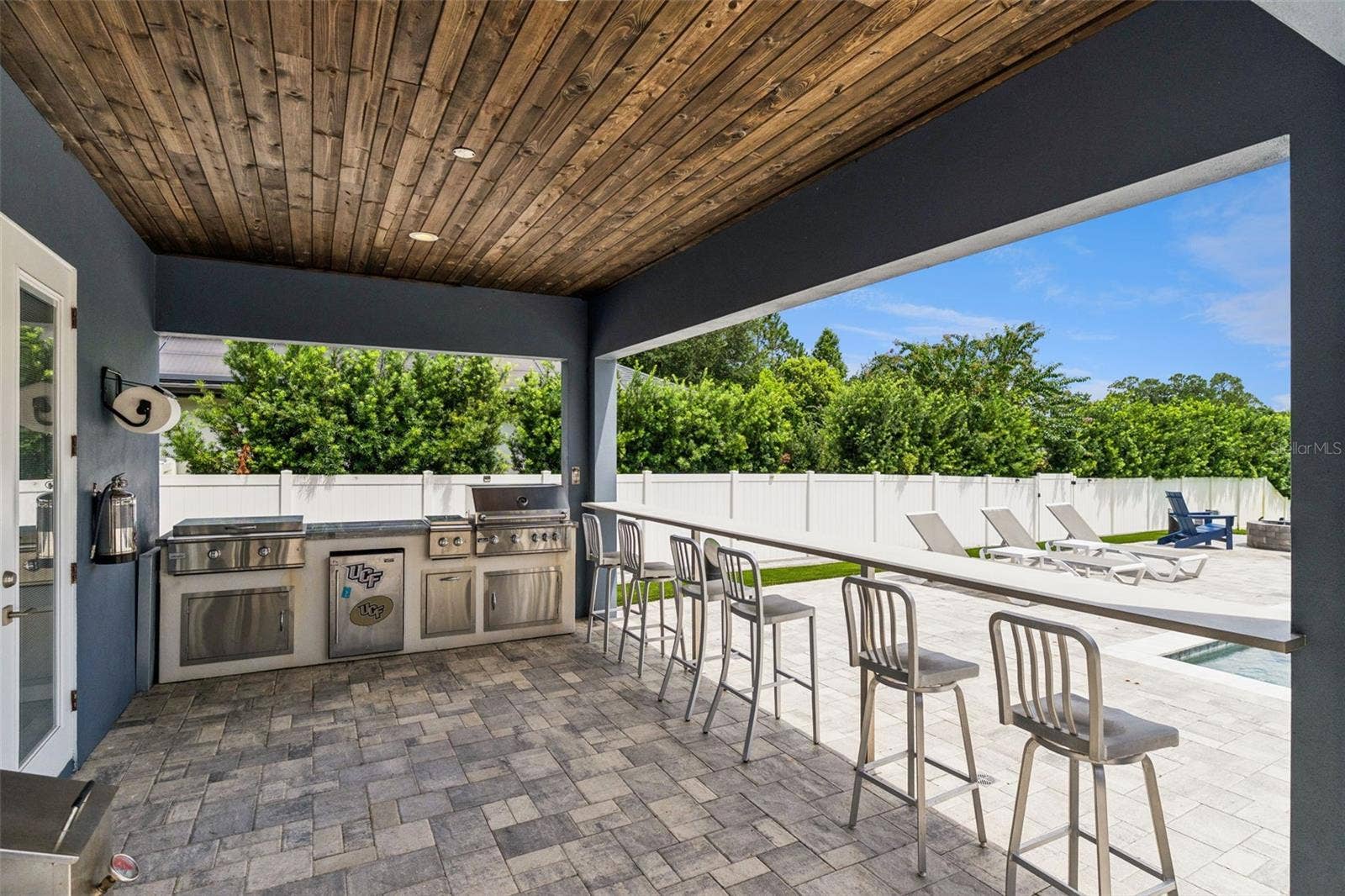 8922 UNIVERSITY BOULEVARD, Orlando, FL 32817