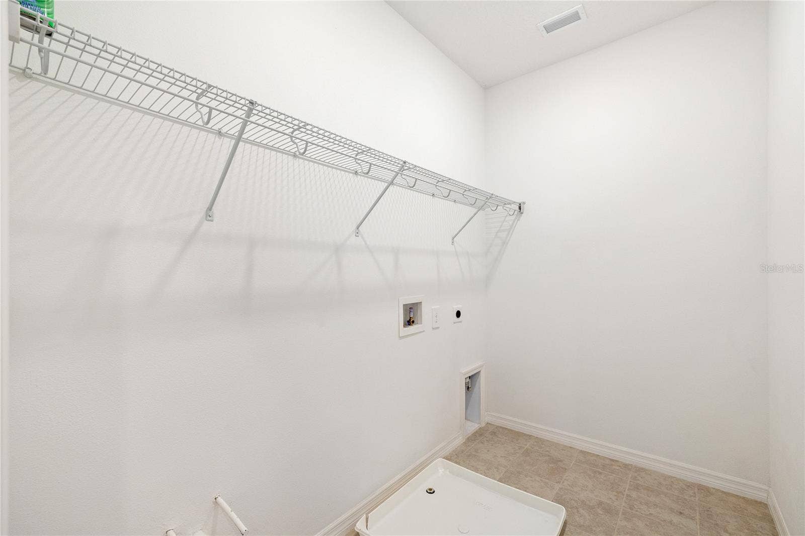 1168 PANDO LOOP, Orlando, FL 32824 Laundry Room