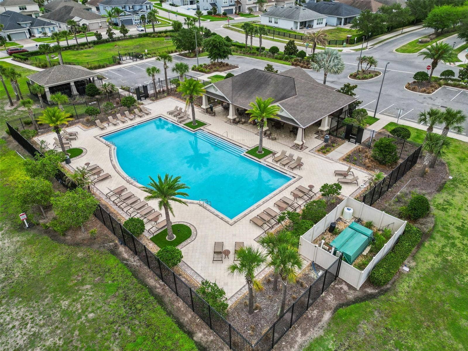 1168 PANDO LOOP, Orlando, FL 32824 Community Pool