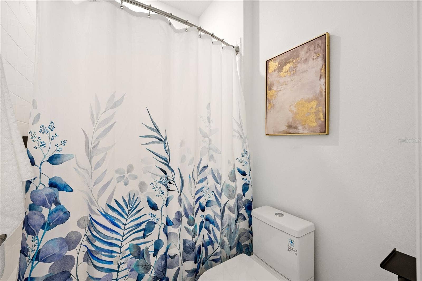 1168 PANDO LOOP, Orlando, FL 32824 Guest Bathroom 1, First Floor