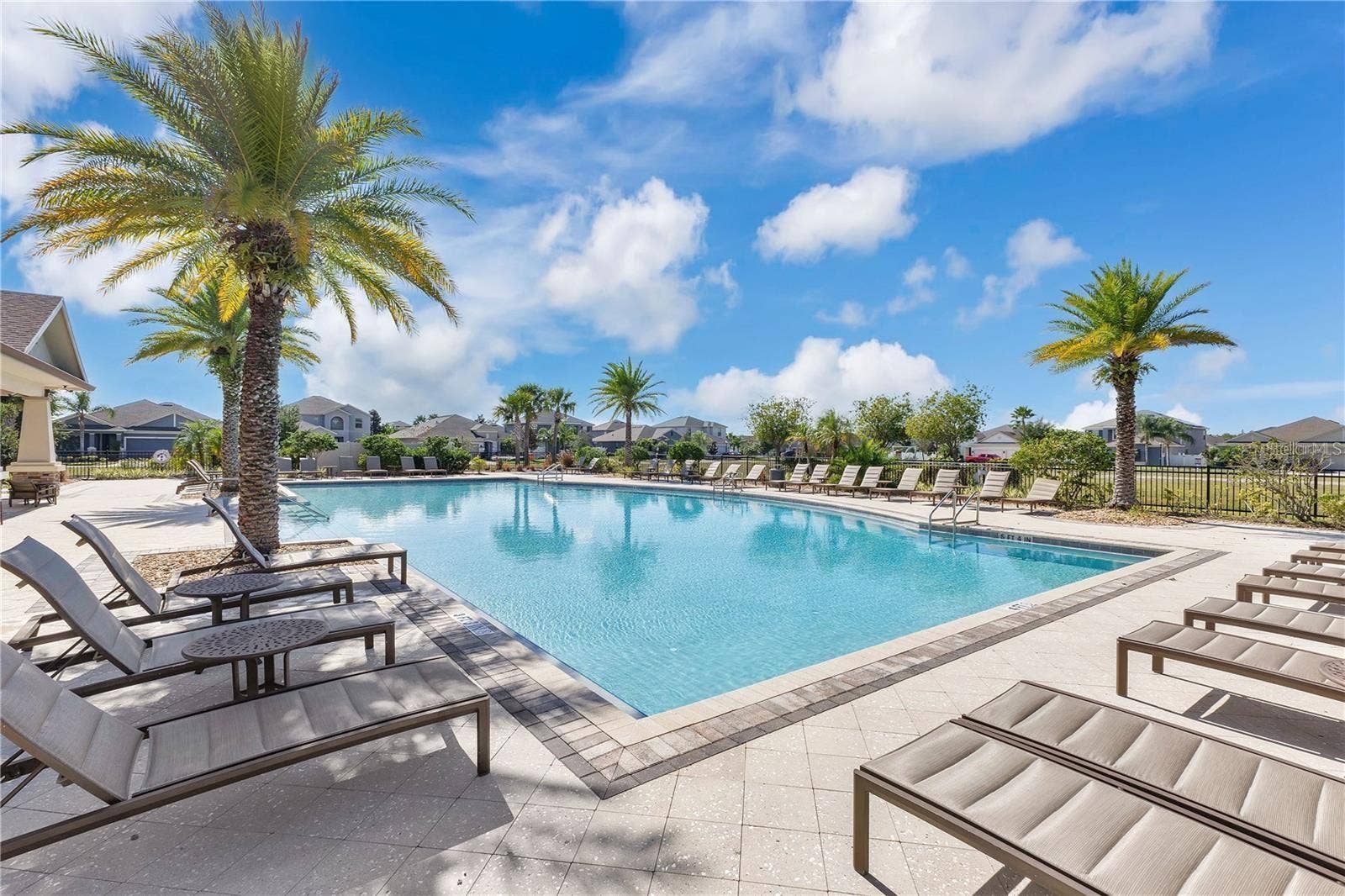 1168 PANDO LOOP, Orlando, FL 32824 Community Pool