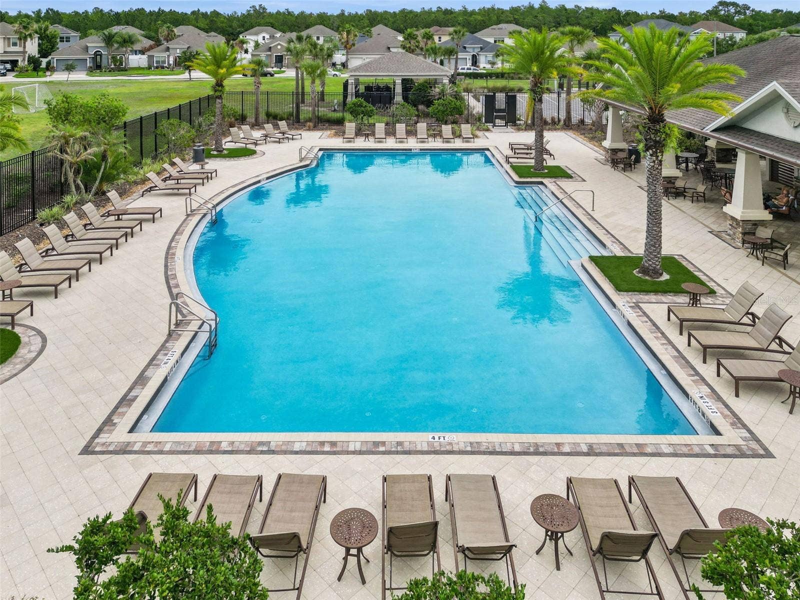 1168 PANDO LOOP, Orlando, FL 32824 Community Pool