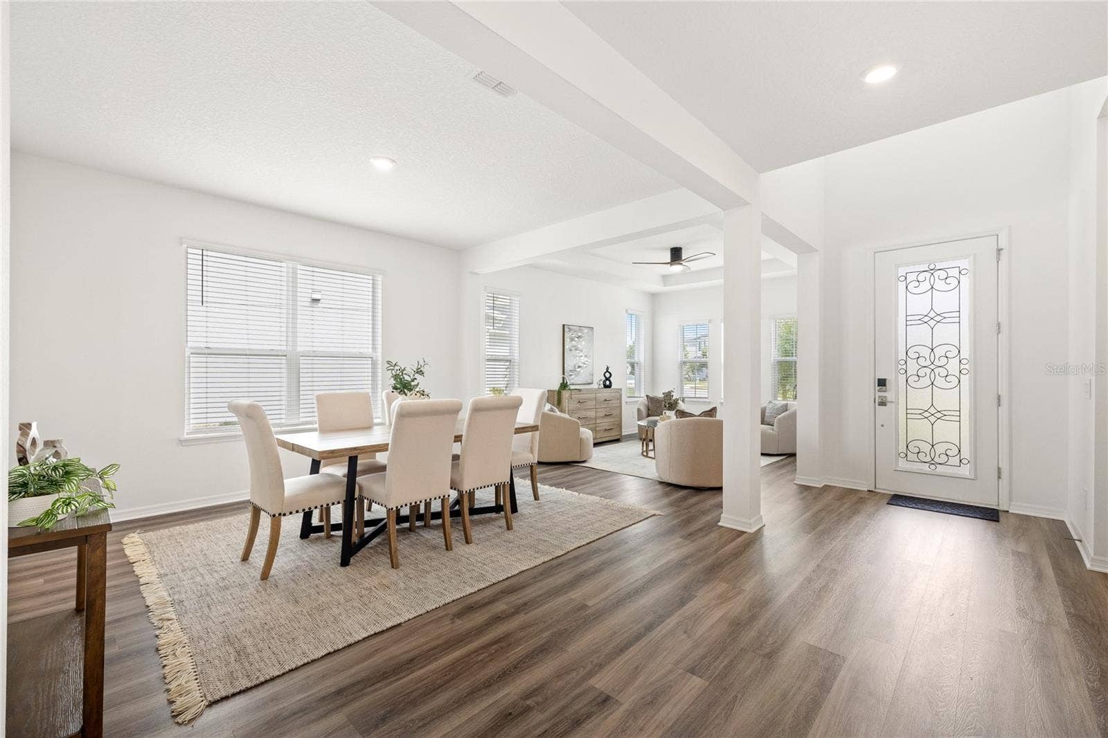 1168 PANDO LOOP, Orlando, FL 32824 Foyer, Formal Living & Formal Dining