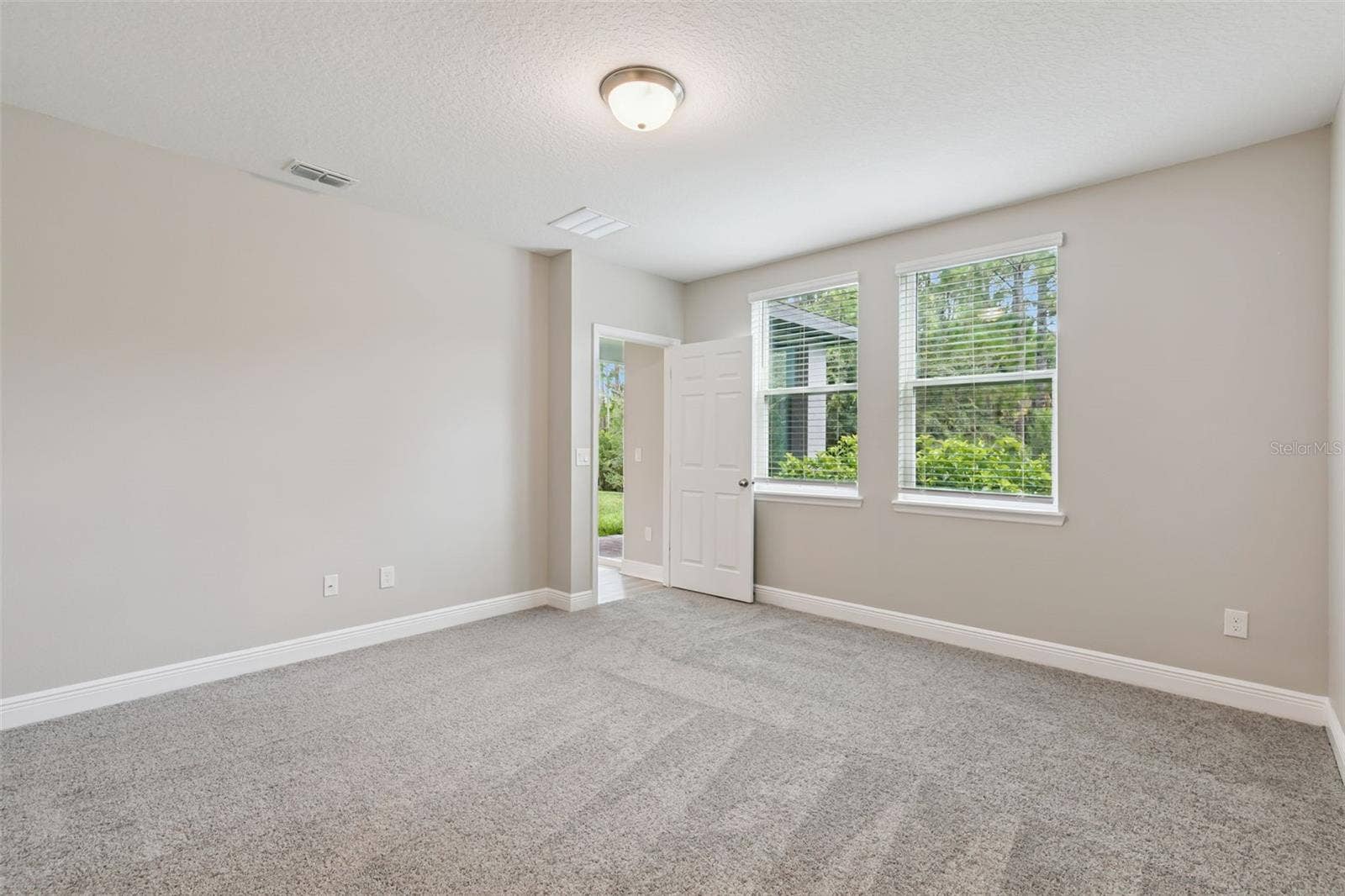 128 LOST BALL DRIVE, Daytona Beach, FL 32124 128 LOST BALL DRIVE, Daytona Beach, FL 32124