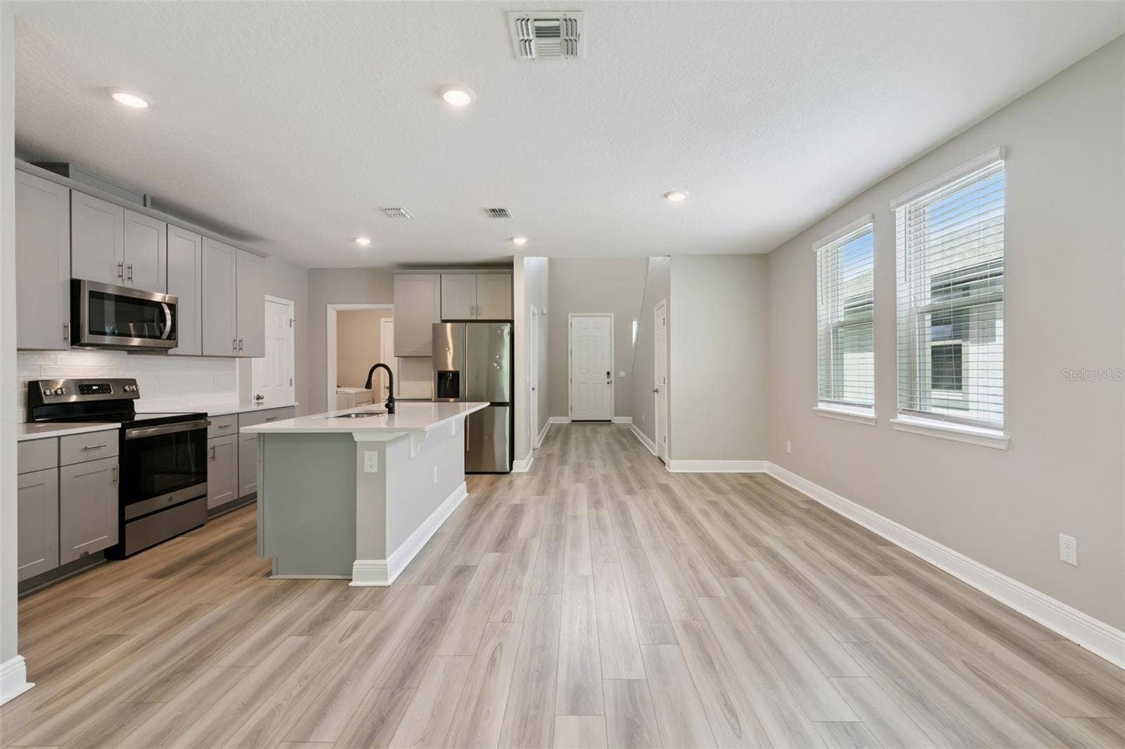 128 LOST BALL DRIVE, Daytona Beach, FL 32124 128 LOST BALL DRIVE, Daytona Beach, FL 32124