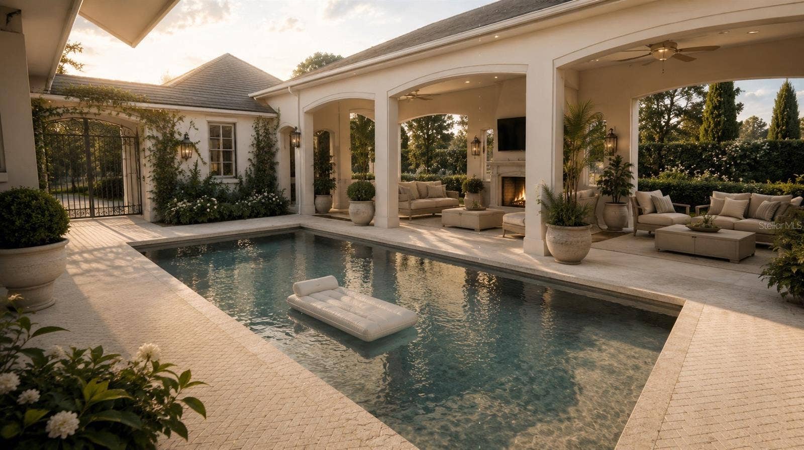 857 BROCK STREET, Winter Park, FL 32789 Renderings are artistic interpretations. Features and finishes may vary from final construction.
