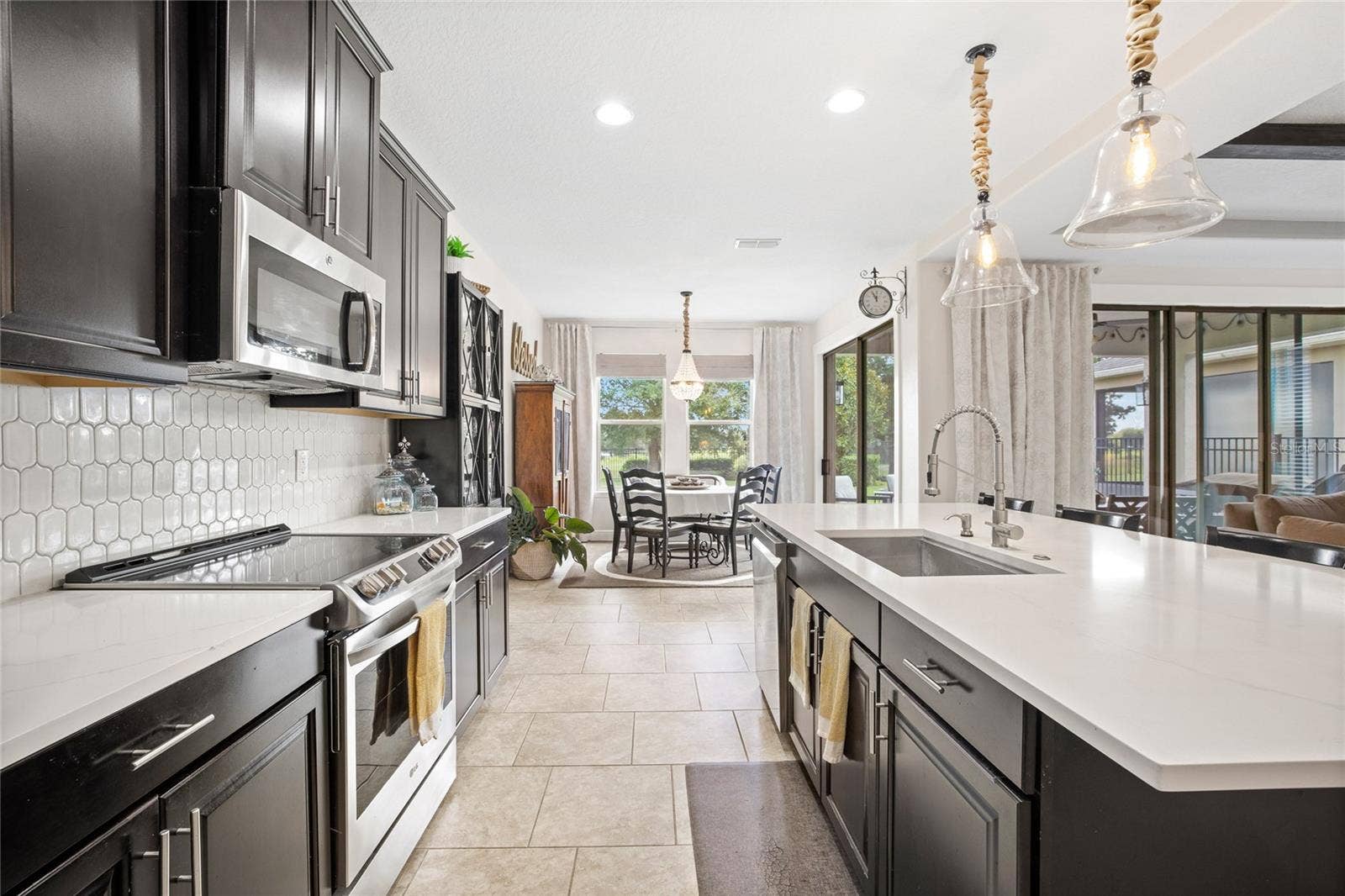 15671 MARINA BAY DRIVE, Winter Garden, FL 34787 15671 MARINA BAY DRIVE, Winter Garden, FL 34787