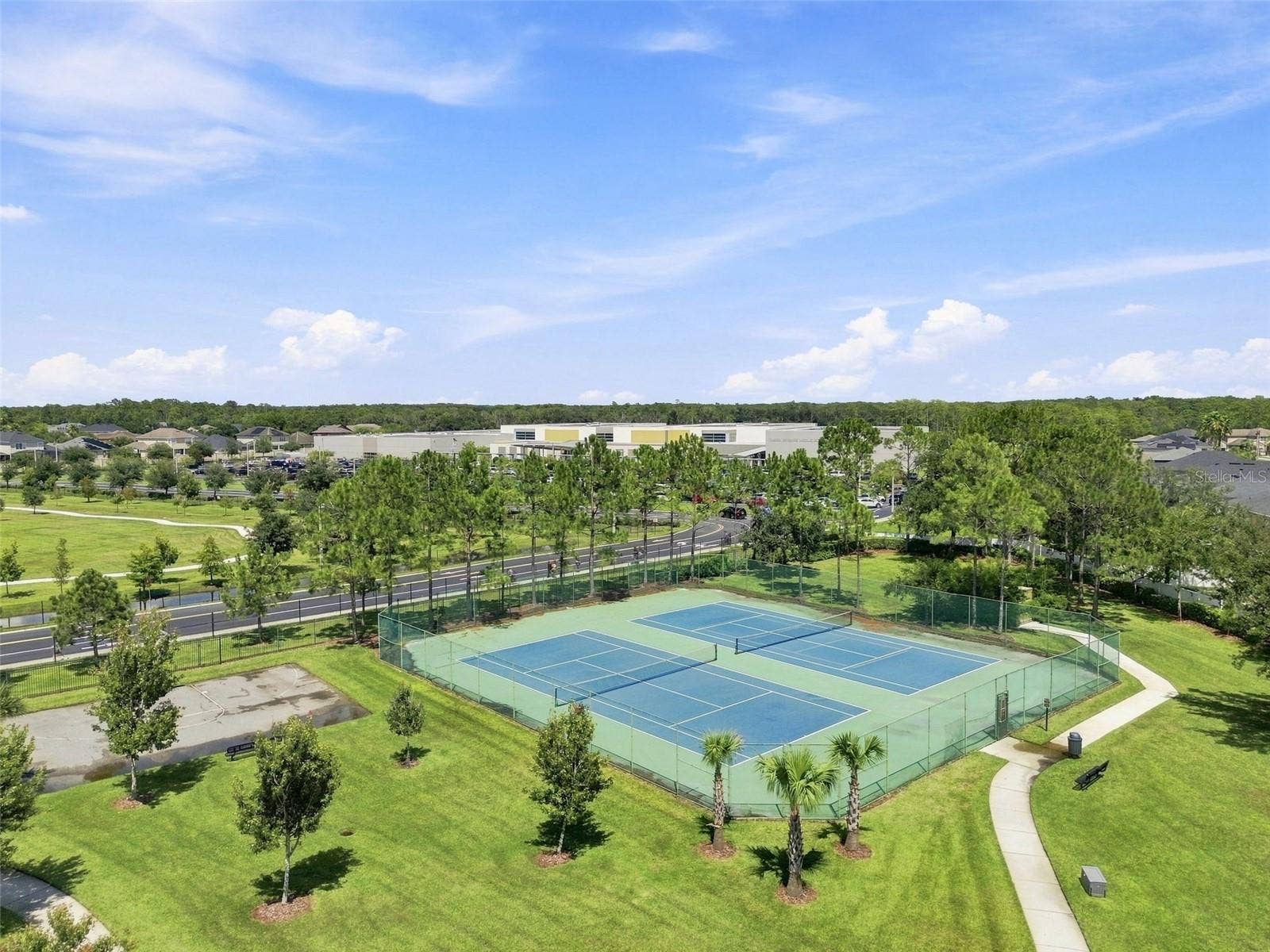 1174 BEECH GROVE WAY, Orlando, FL 32828 Community Tennis and Basketball Courts