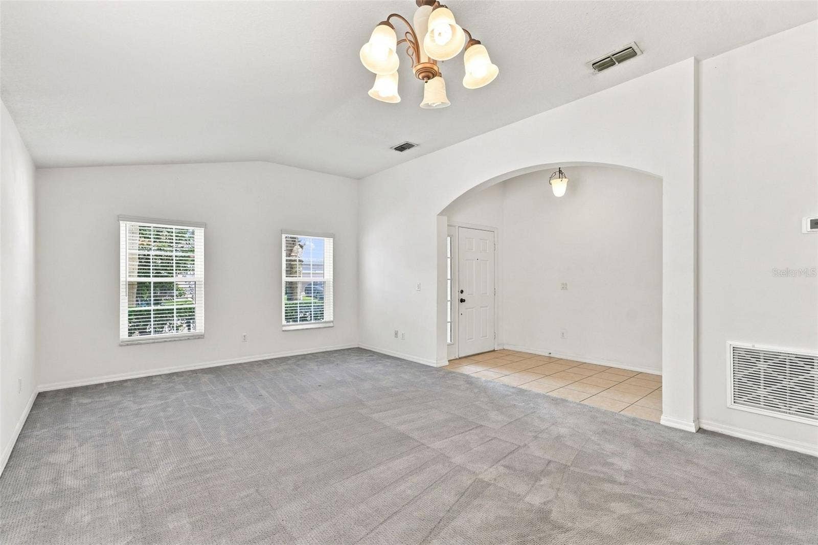 1174 BEECH GROVE WAY, Orlando, FL 32828 Entryway/Dining Room