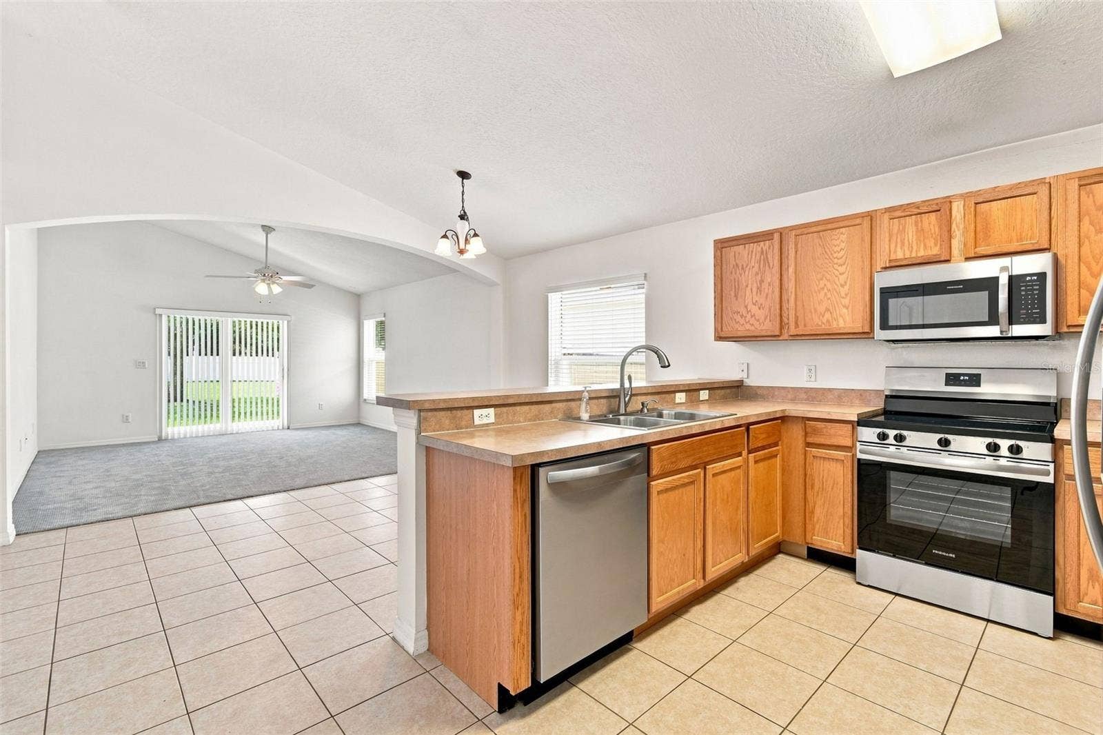 1174 BEECH GROVE WAY, Orlando, FL 32828 Open Floor Plan