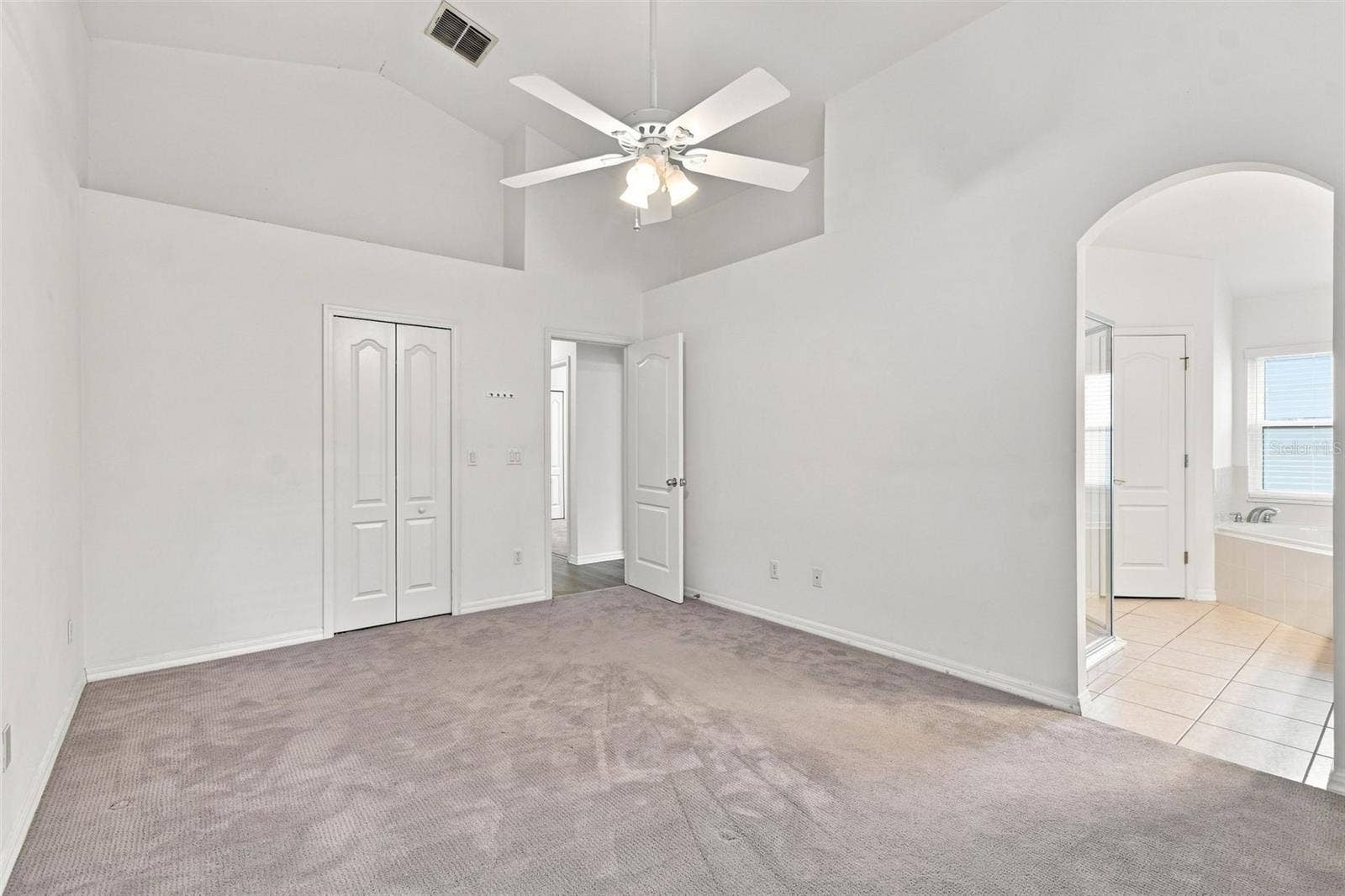 1174 BEECH GROVE WAY, Orlando, FL 32828 Owner's Suite with Bath