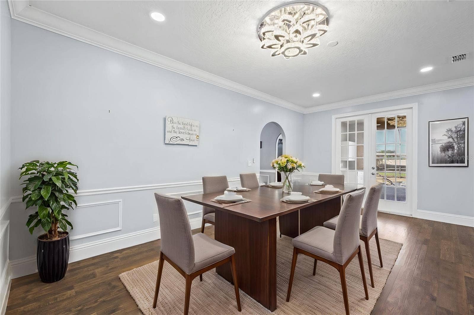 12901 PHILLIPS ROAD, Groveland, FL 34736 viturally staged dining room