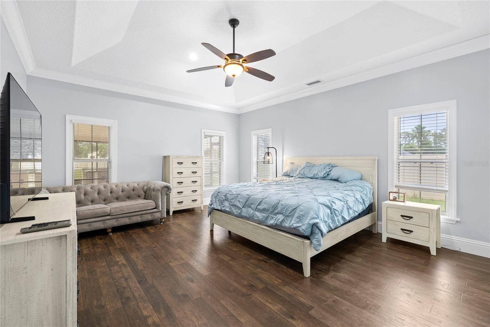 12901 PHILLIPS ROAD, Groveland, FL 34736 First floor primary suite