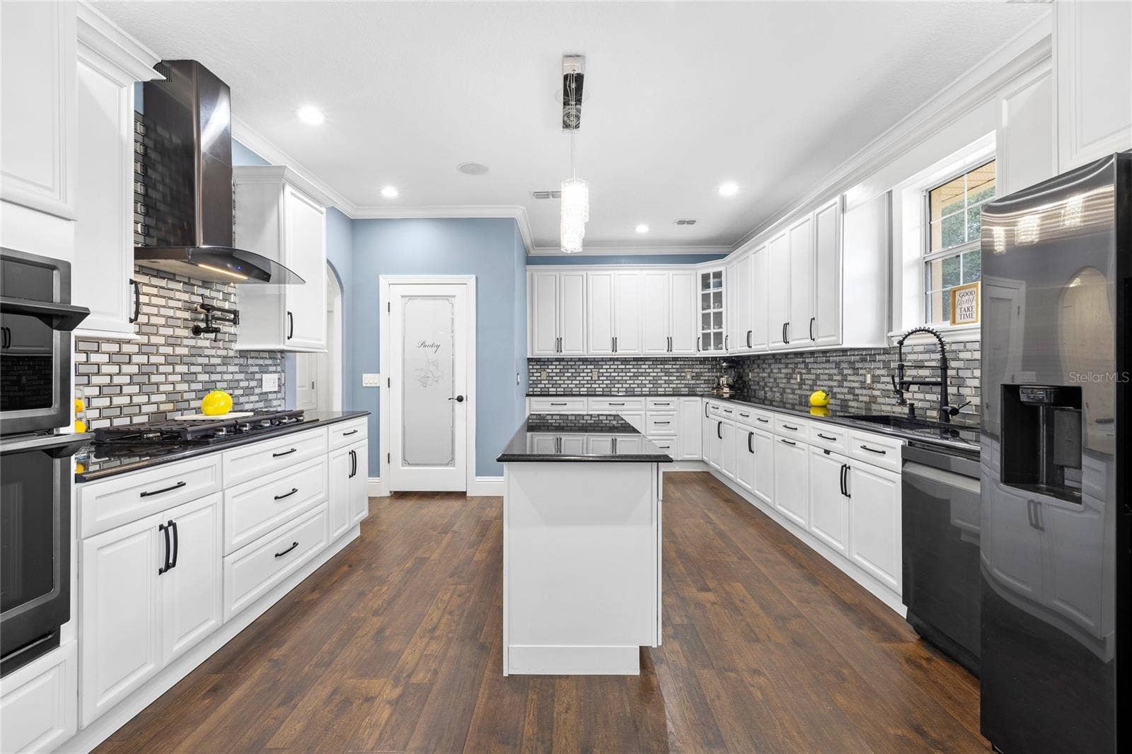 12901 PHILLIPS ROAD, Groveland, FL 34736 Kitchen