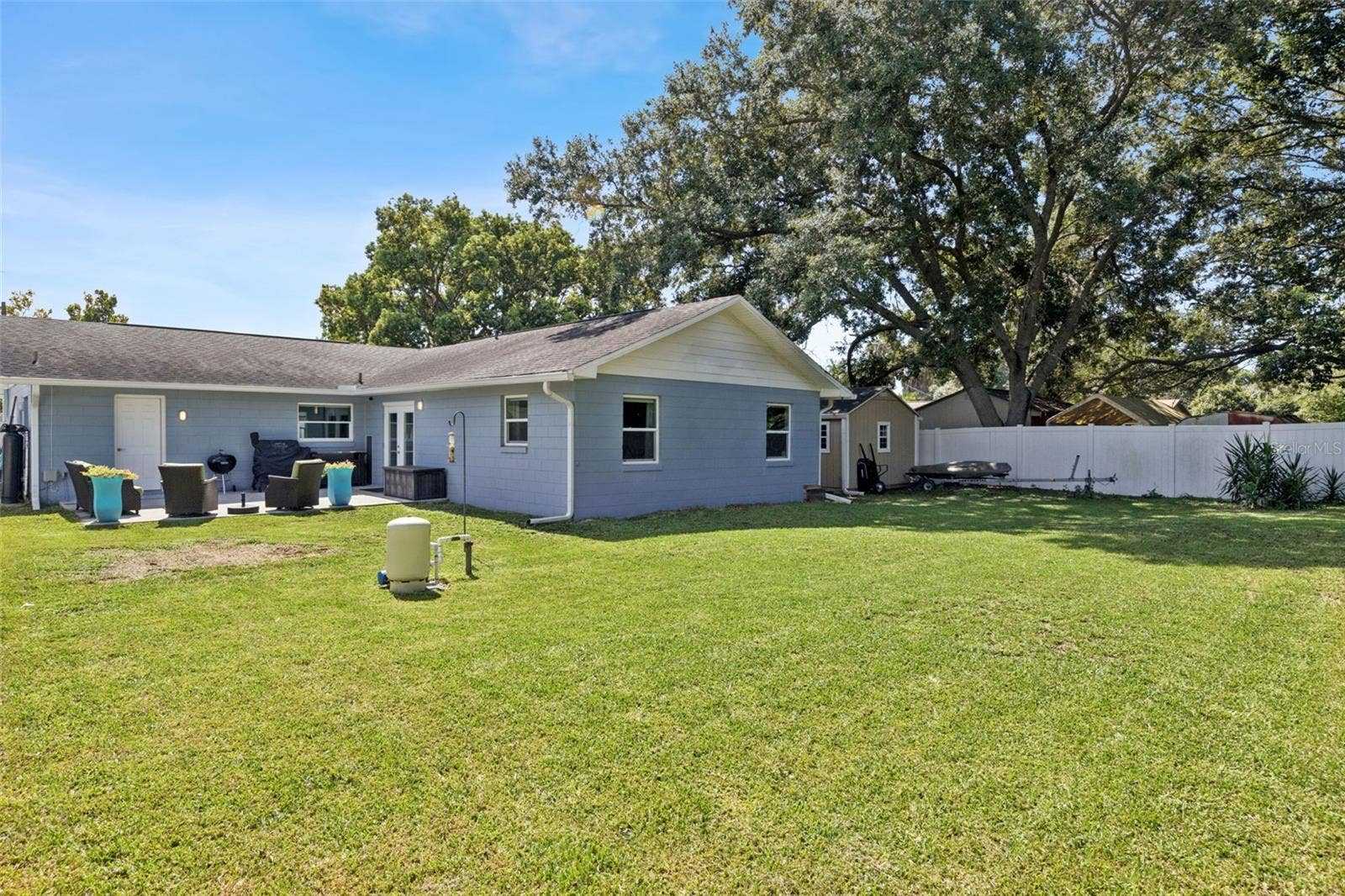 27821 LOIS DRIVE, Tavares, FL 32778 27821 LOIS DRIVE, Tavares, FL 32778
