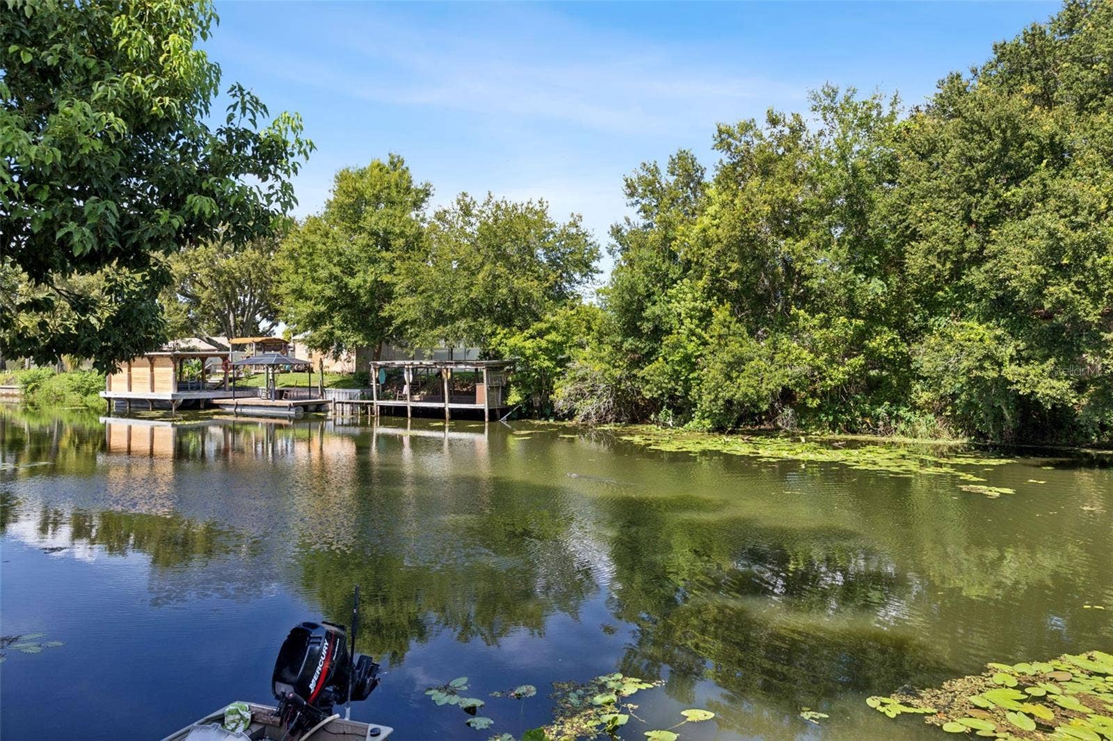 27821 LOIS DRIVE, Tavares, FL 32778 27821 LOIS DRIVE, Tavares, FL 32778